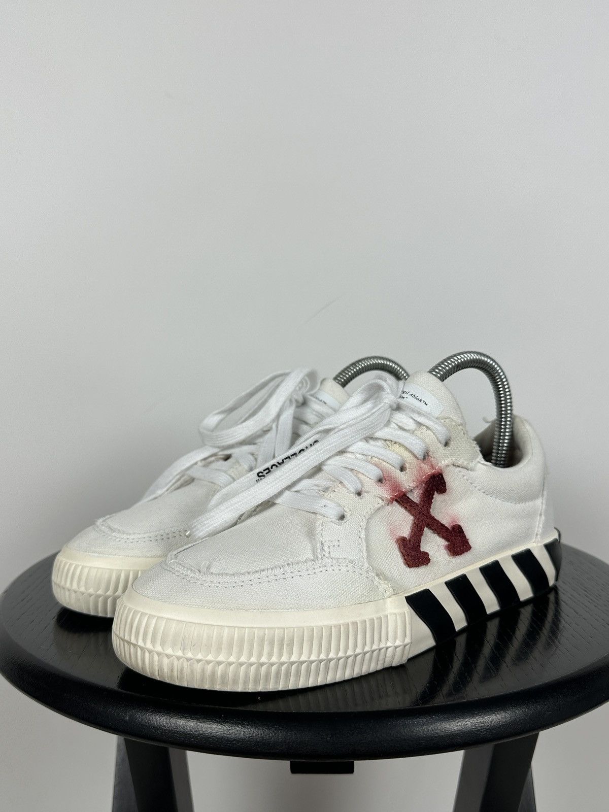 Off-White Off-White Vulcanized Virgil Abloh Low Top Sneakers Size US 7 / IT 37 - 15 Thumbnail