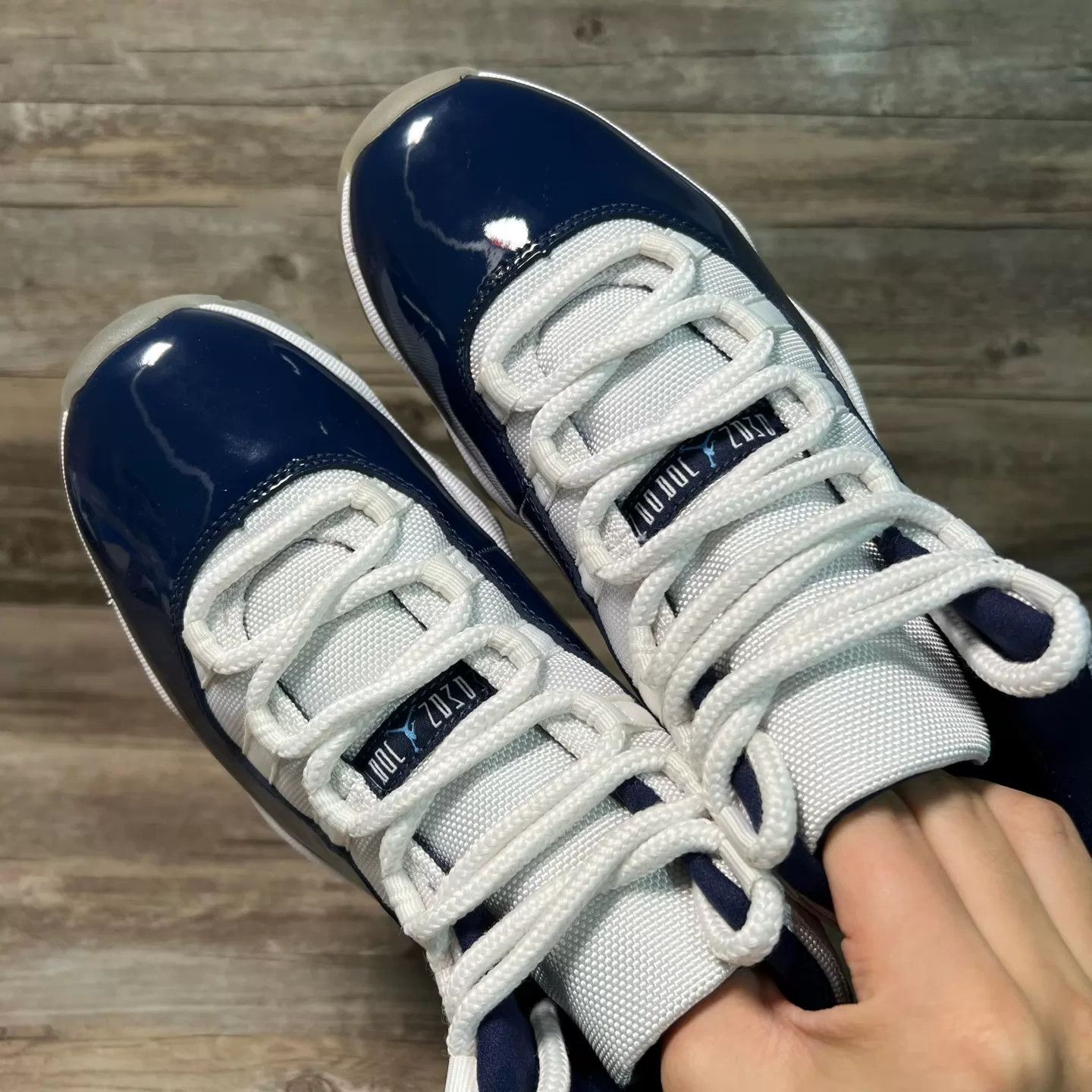 Nike Air Jordan 11 UNC Blue/White/Navy Size US 7.5 / EU 40-41 - 5 Thumbnail