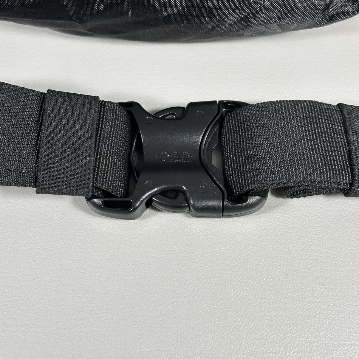 Eddie Bauer New Eddie Bauer Two Tone Stockaway Packable Waist Pack Size ONE SIZE - 8 Thumbnail
