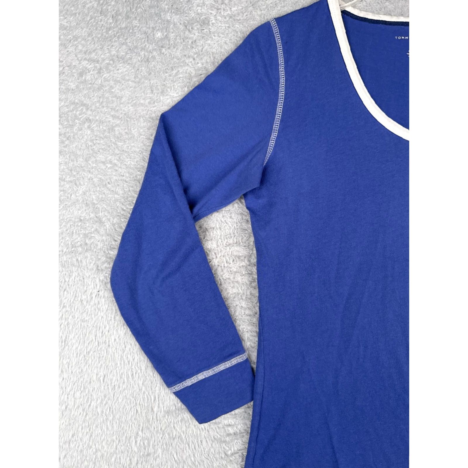 Tommy Hilfiger Tommy Hilfiger Shirt Women M Blue Long Sleeve Scoop Neck Cotton Blend Size M / US 6-8 / IT 42-44 - 3 Thumbnail