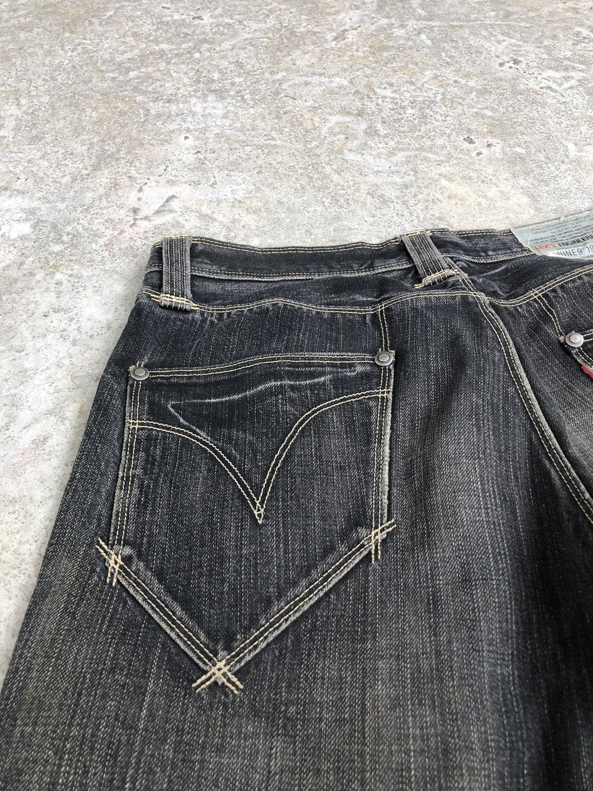 Levi's Y2k Levis Engineered Flared Jeans Distressed Jeans Size US 30 / EU 46 - 16 Thumbnail