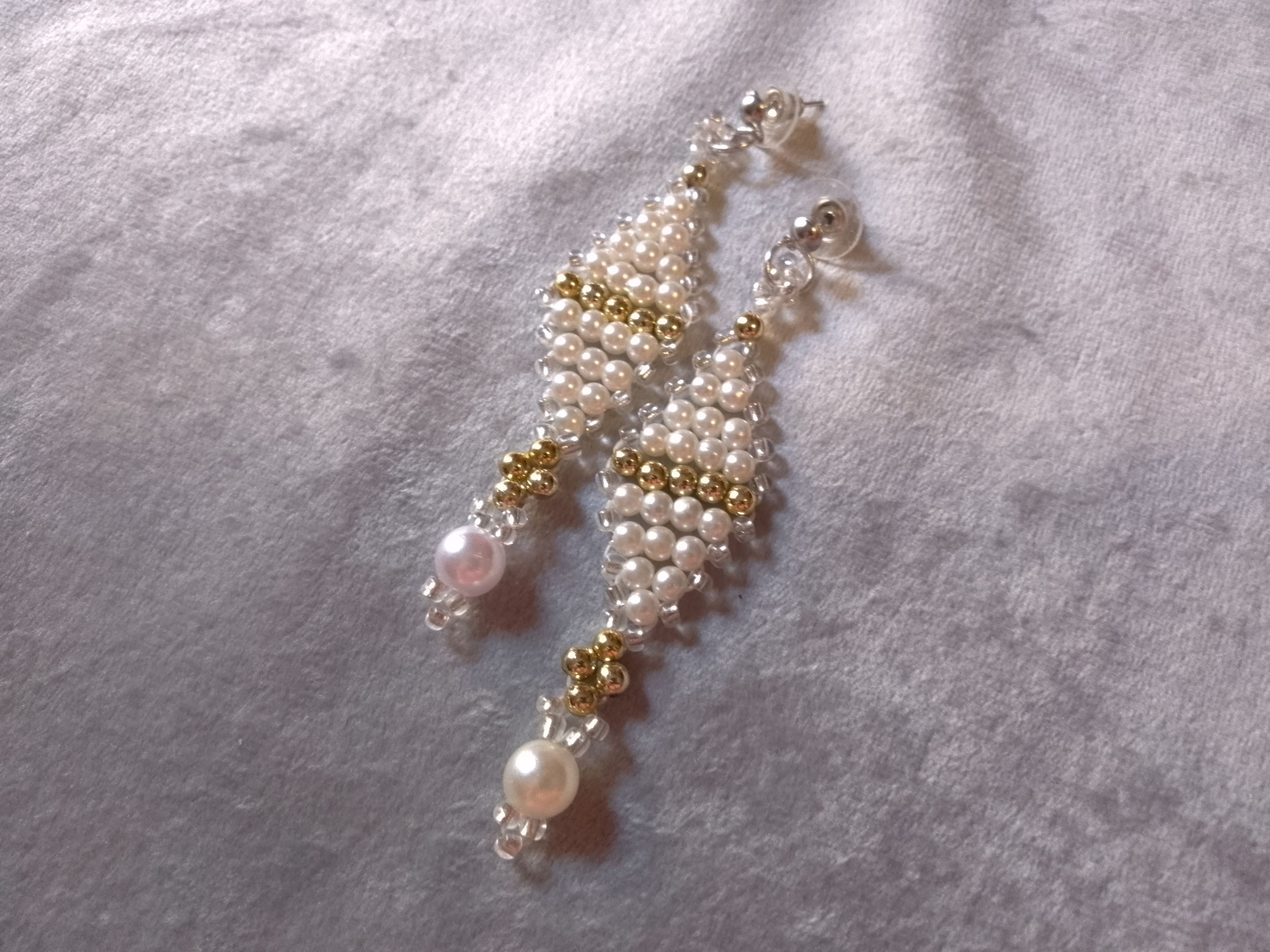Handmade Necklace. Earrings Pearls White/Gold. Elegant Size ONE SIZE - 9 Thumbnail