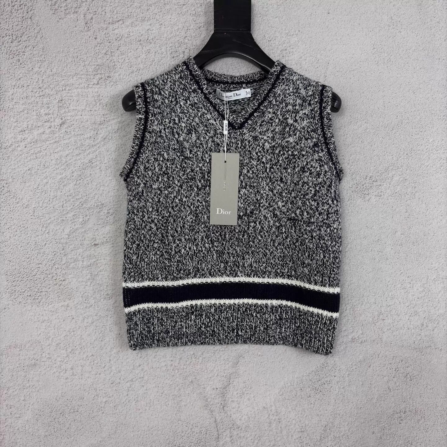 Dior Dior cashmere back logo gray vest size 36 Size XS / US 0-2 / IT 36-38 - 1 Thumbnail