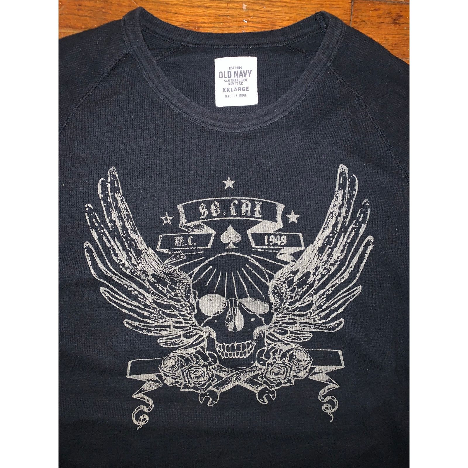 Old Navy Old Navy Y2K Skull Thermal Shirt 2XL So-Cal Black Size US XXL / EU 58 / 5 - 2 Thumbnail
