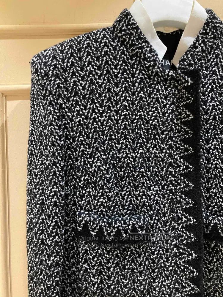 Chanel Chanel 17a metropolitan grey stand-up collar fake two-piec Size XS / US 0-2 / IT 36-38 - 3 Thumbnail