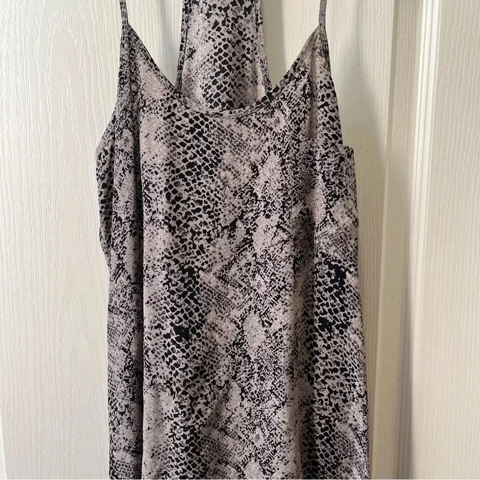 Joie JOIE Cambridge 100% Silk Snake Print Mini Slip Dress Size XS / US 0-2 / IT 36-38 - 3 Thumbnail