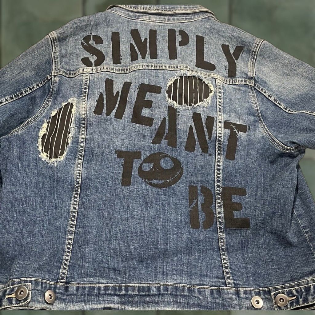 Disney Disney Nightmare Before Christmas Distressed Denim Jacket Women Regular Size 2 Blue Jacket Size XS / US 0-2 / IT 36-38 - 1 Thumbnail