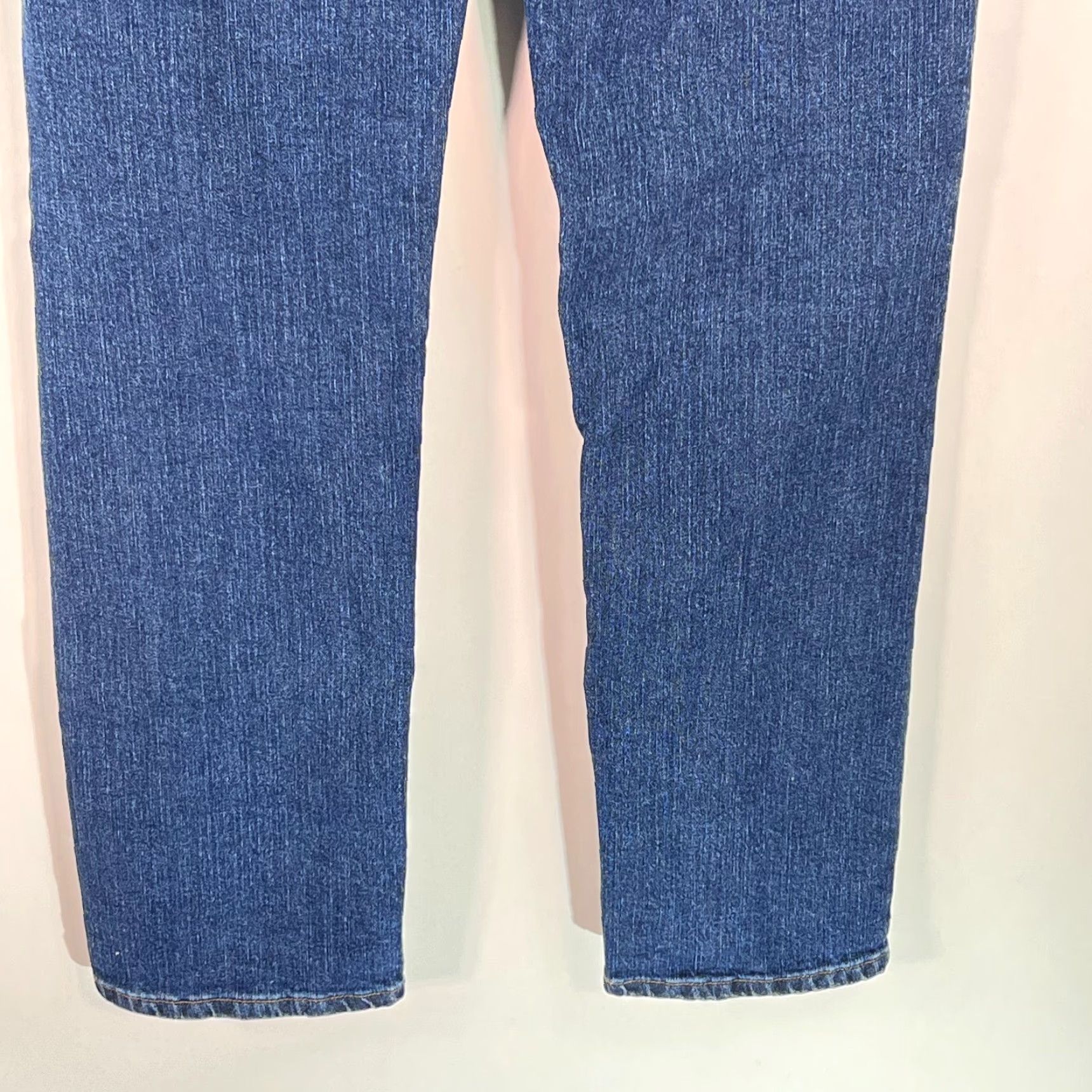 Wrangler Wrangler Mens Regular Fit Medium Wash Blue Denim Straight Leg Jeans Size 32X34 Size US 32 / EU 48 - 5 Thumbnail