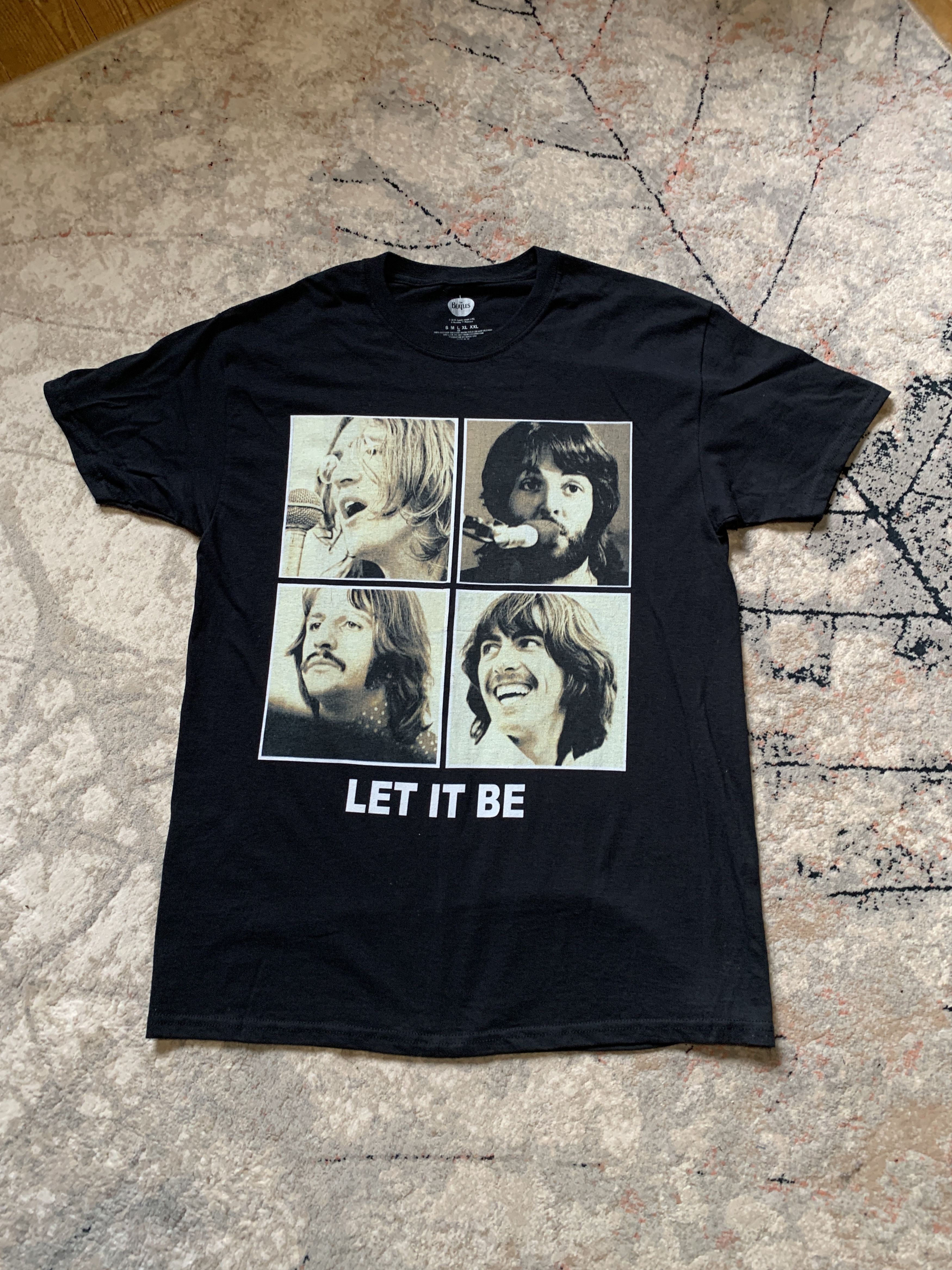 Band Tees The Beatles 2018 Let It Be Tee Size US L / EU 52-54 / 3 - 2 Thumbnail