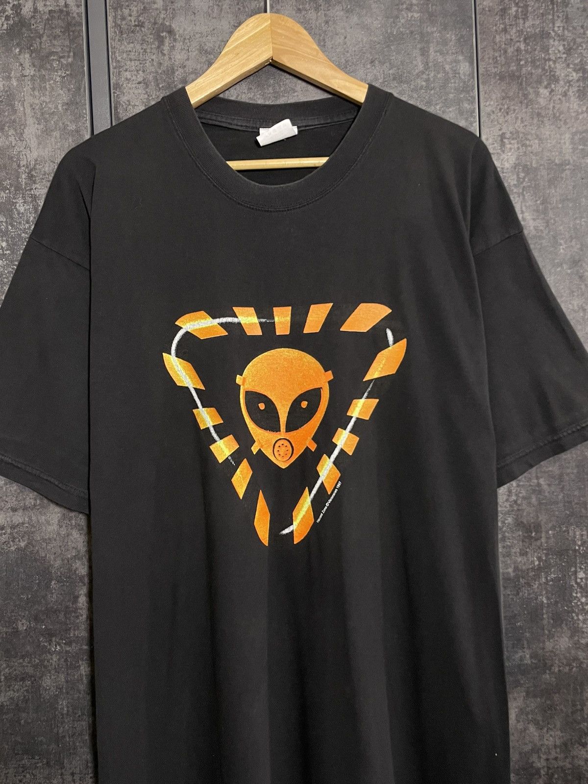 Vintage Vintage 1997 The X Files Movie Hazard Zone T-shirt Rock Band Size US L / EU 52-54 / 3 - 4 Thumbnail