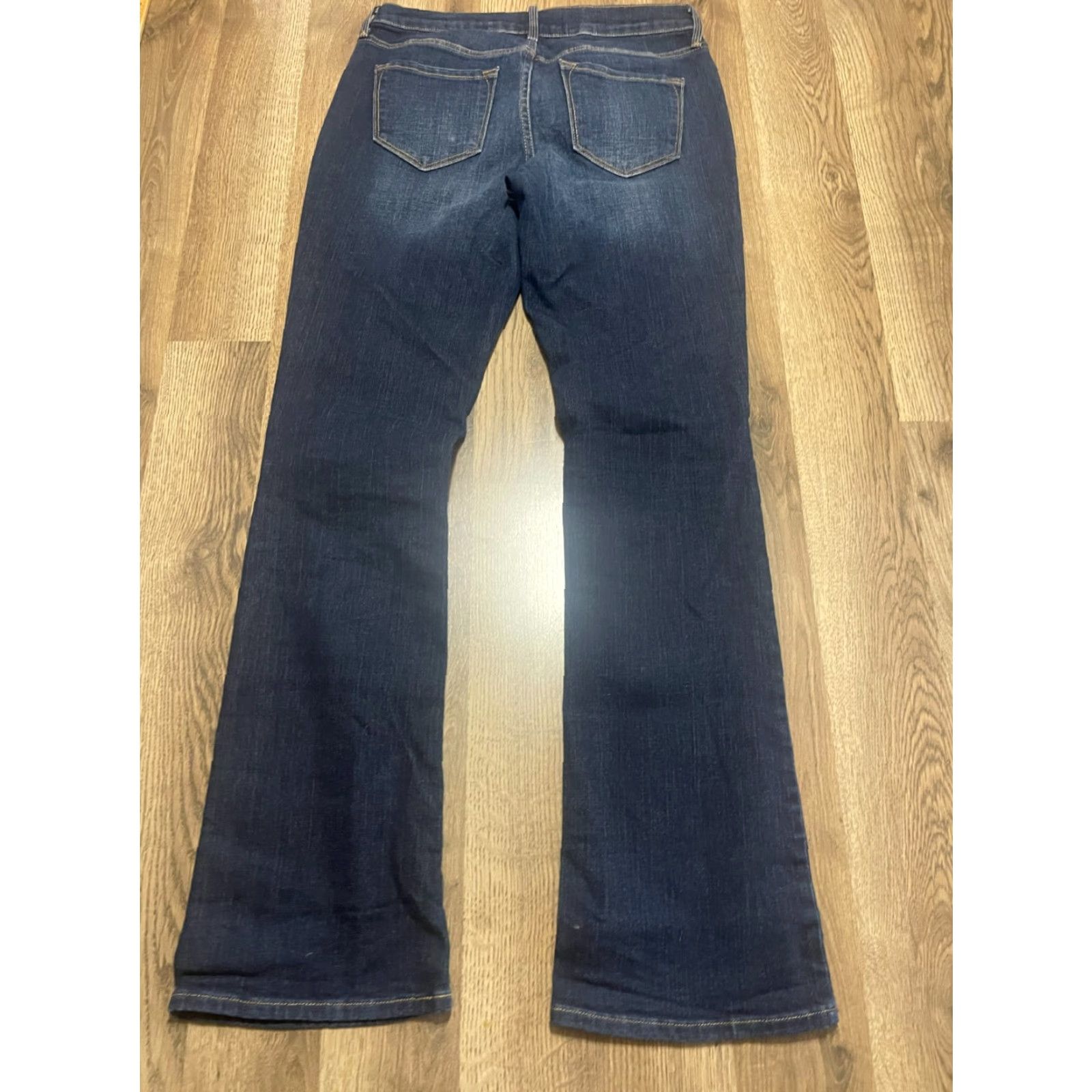 Old Navy Old Navy Jeans Women's 4 Blue Denim Curvy Mid Rise Pockets Dark Wash Bootcut Jeans Mens Size 27" / US 4 / IT 40 - 2 Thumbnail