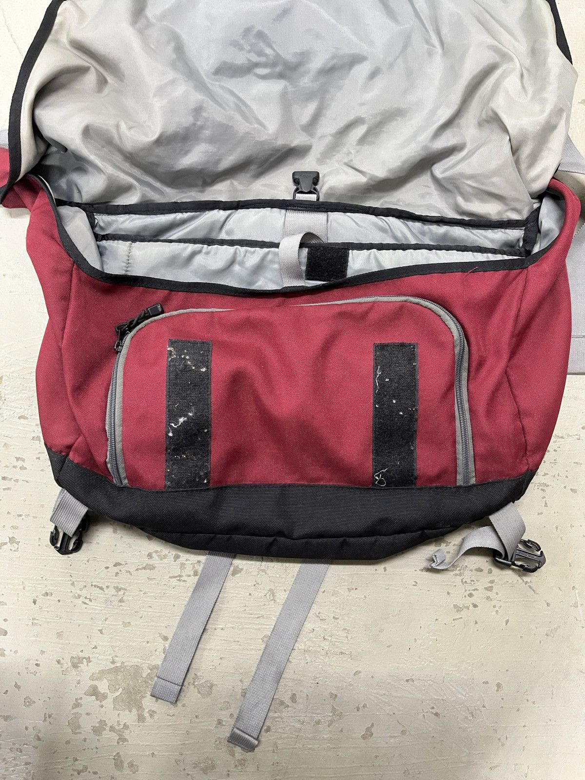 L.L. Bean L.L. Bean Hike Tactical Messenger Crossbody Gorpcore Bag Size ONE SIZE - 8 Thumbnail