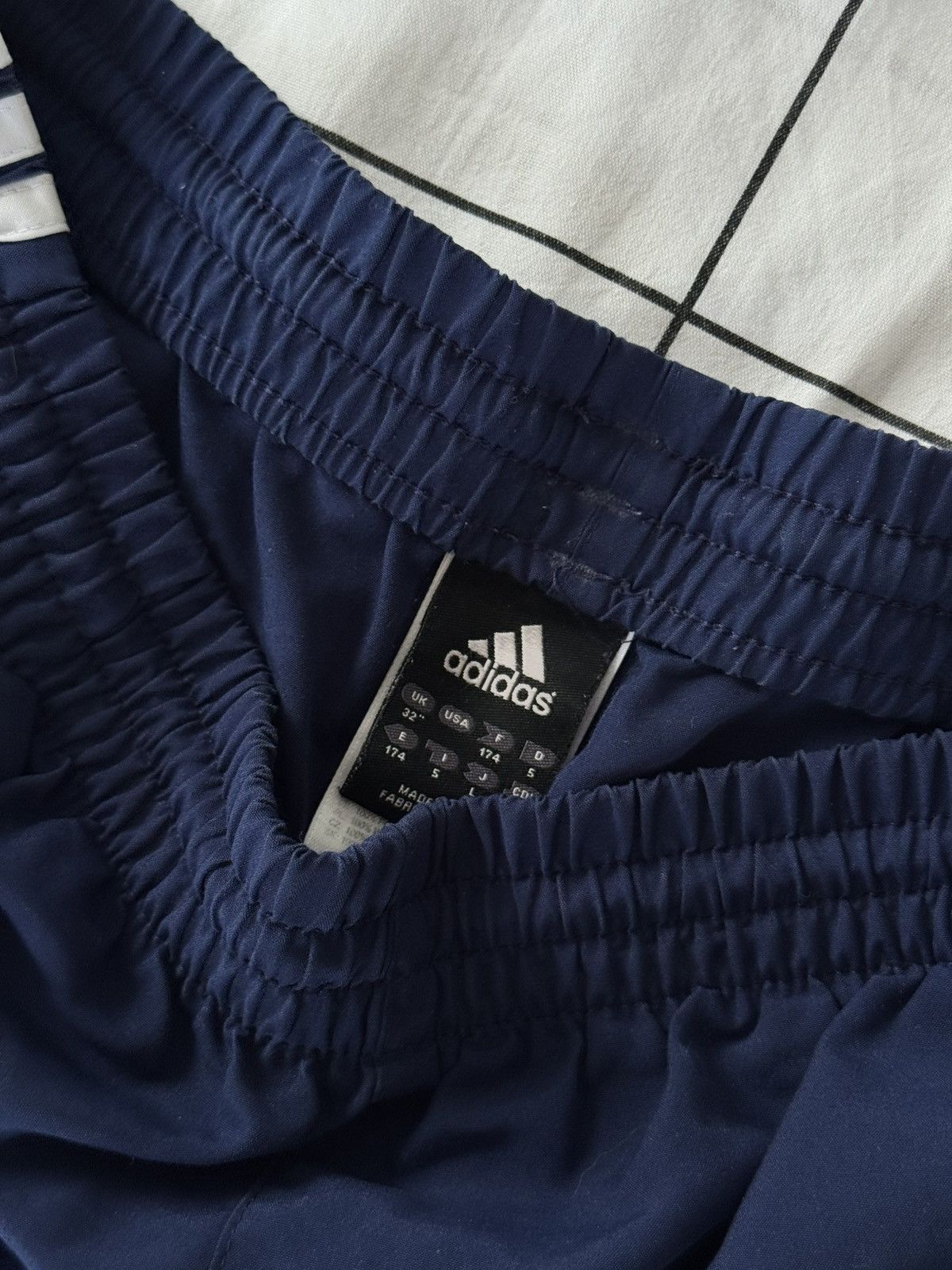 Adidas Adidas Baggy Shorts Balenciaga Style Size US 32 / EU 48 - 6 Thumbnail