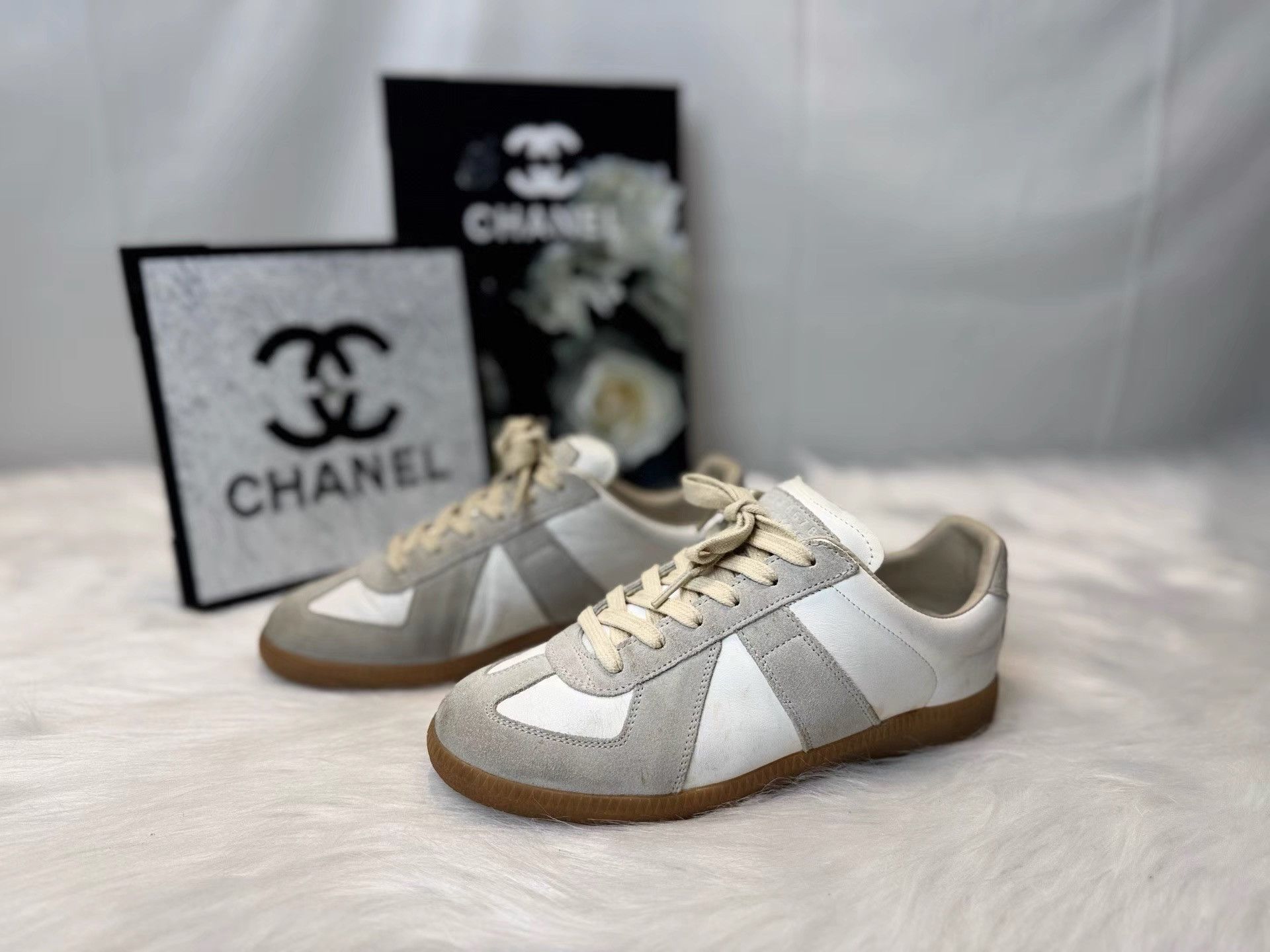 Maison Margiela Maison Margiela Calfskin Replica Sneakers K36 Size US 6 / IT 36 - 1 Thumbnail