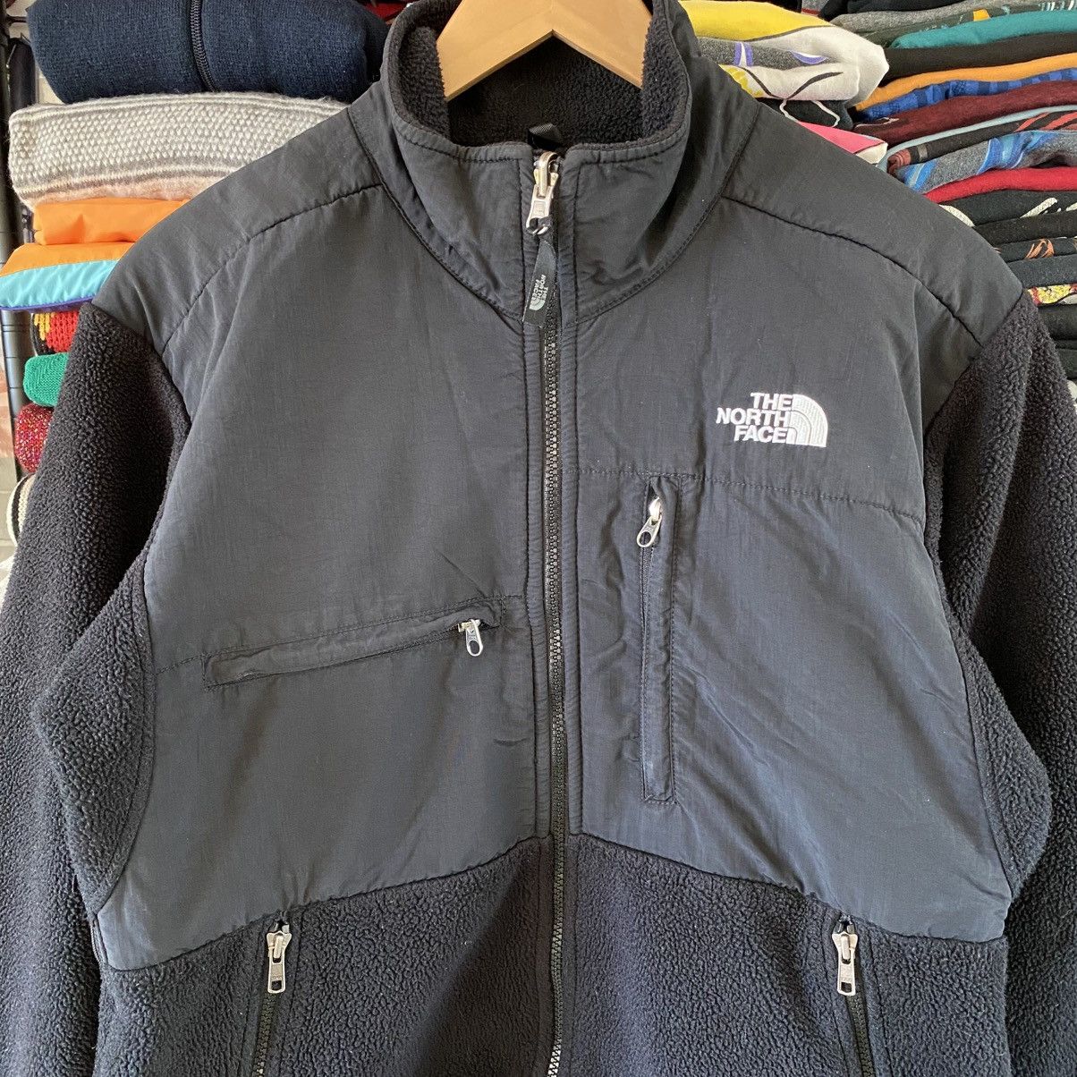 The North Face Vintage The North Face Denali Jacket Black Tonal Y2K Grunge Size US S / EU 44-46 / 1 - 2 Thumbnail