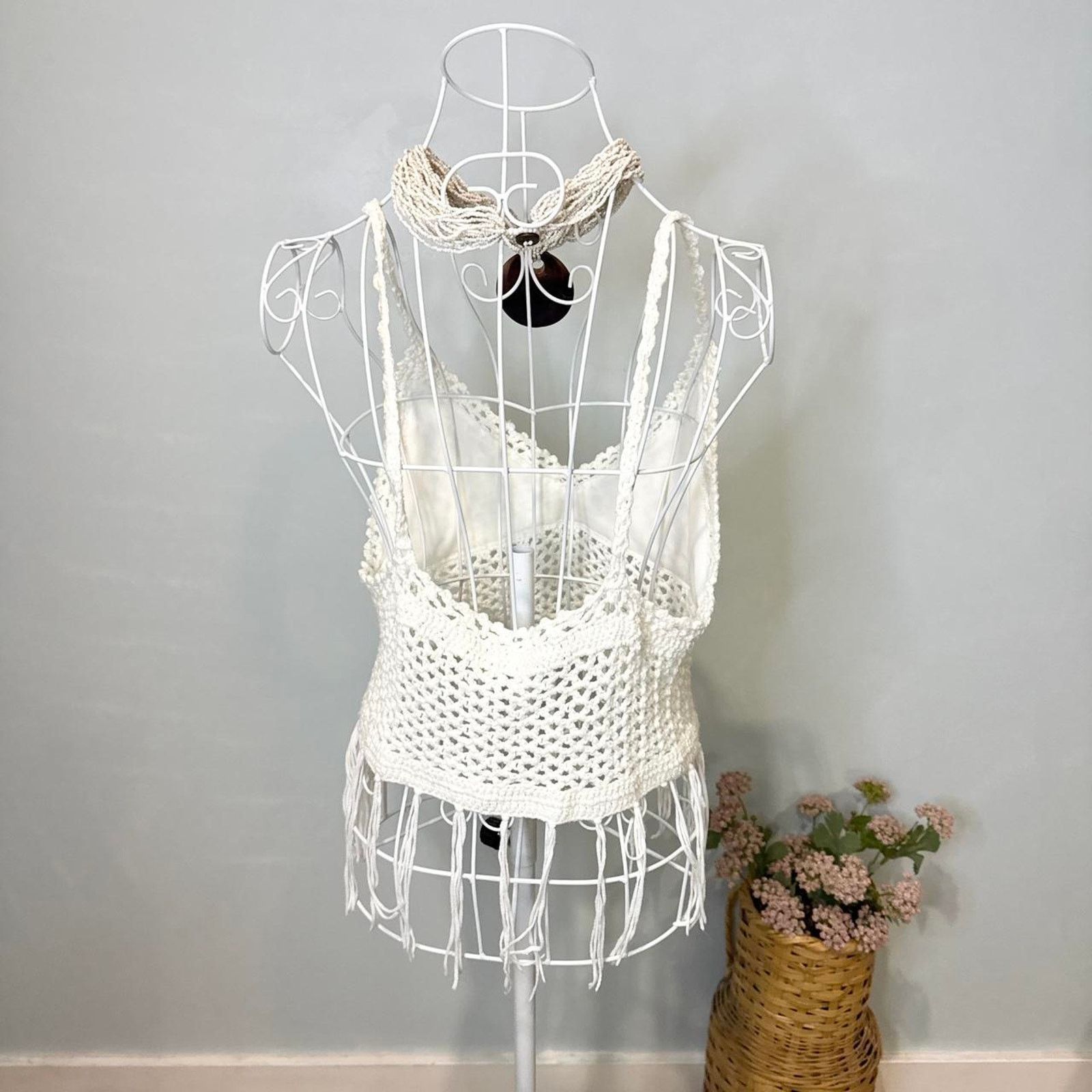 Other Stunning white vintage y2k 70s style crochet fringe tank top Size M / US 6-8 / IT 42-44 - 5 Thumbnail