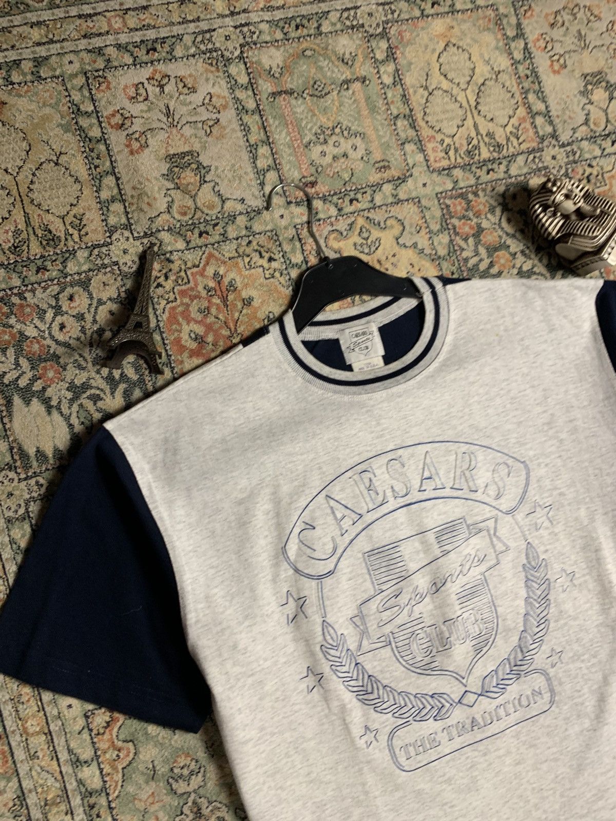 Vintage Vintage 90’s Caesars Club tees Size US M / EU 48-50 / 2 - 4 Thumbnail