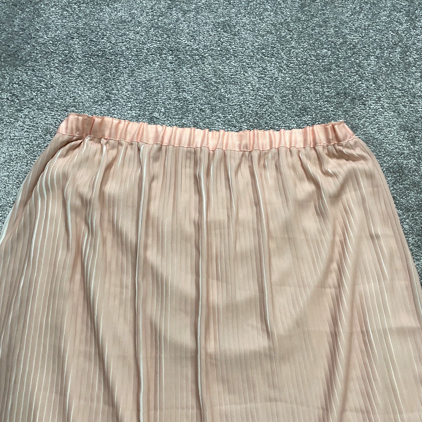 Vintage Adiva Skirt Womens XL Peach A-Line Midi Pleated Elastic Waist Polyester Ladies Size 40" / US 18 - 3 Thumbnail
