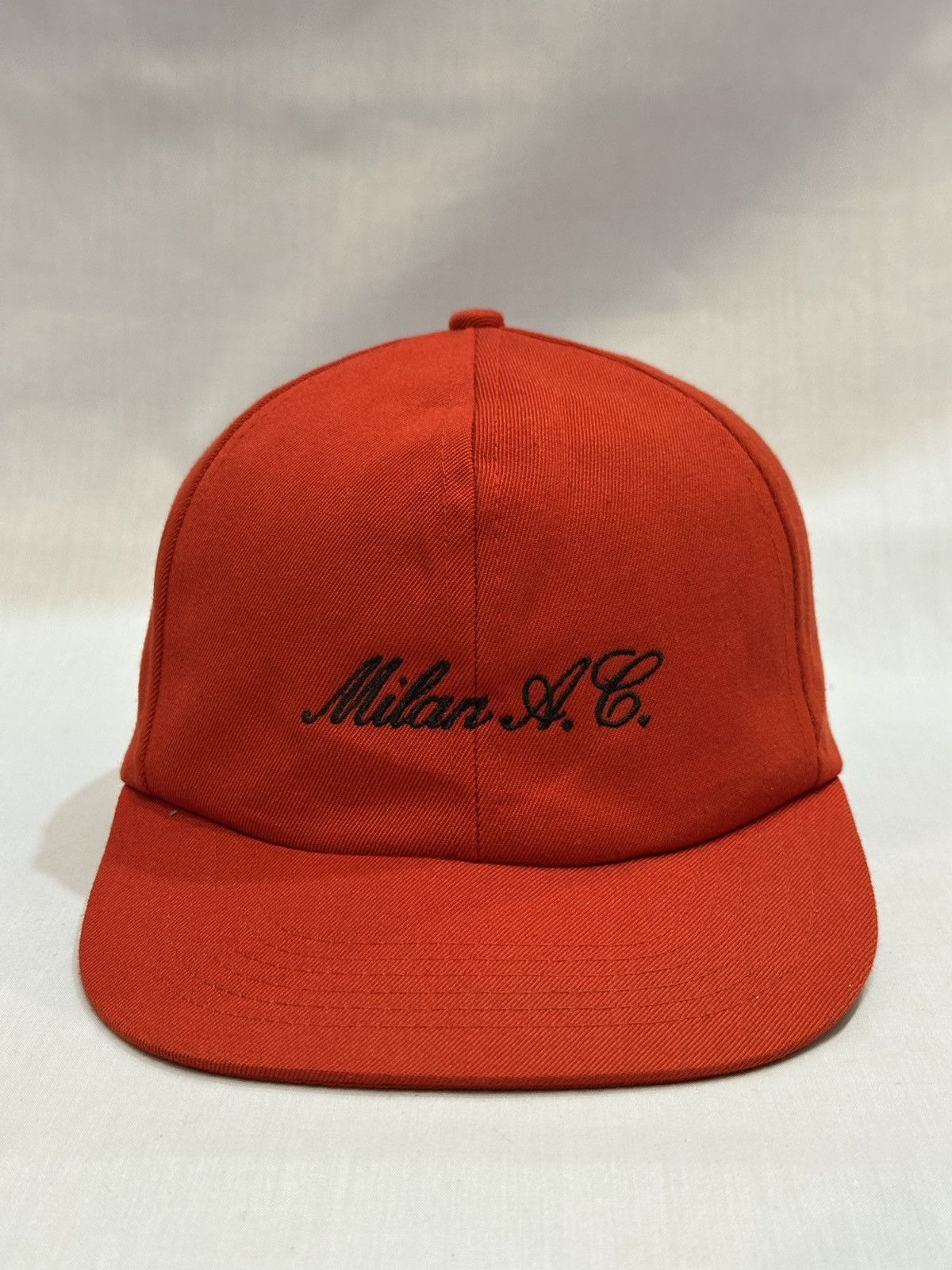 Vintage vintage Football cap featuring embroidered "Ac Milan." Size ONE SIZE - 1 Thumbnail
