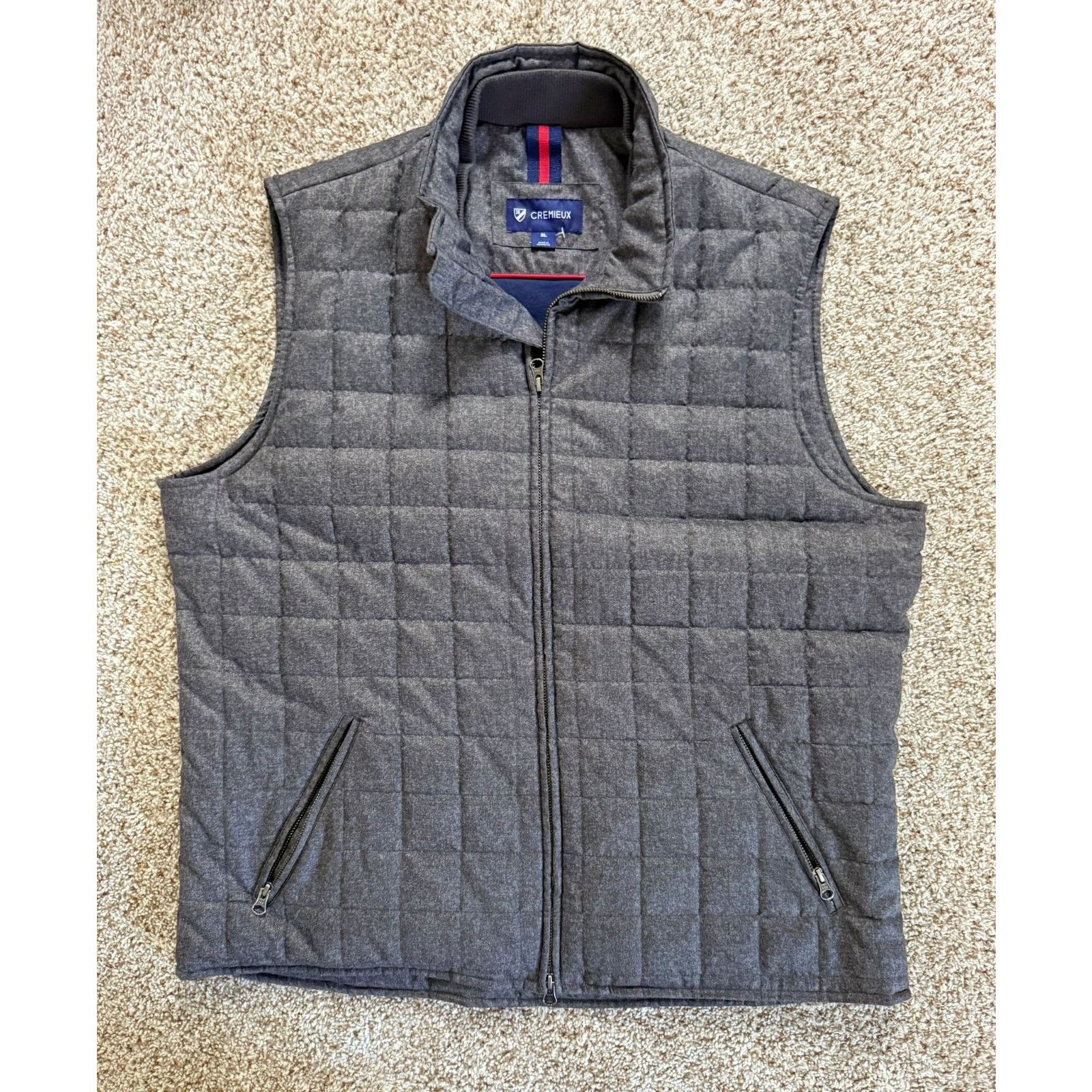 Daniel Cremieux Daniel Cremieux Men's Quilted Vest Size XL Gray Full Zip Size US XL / EU 56 / 4 - 1 Thumbnail