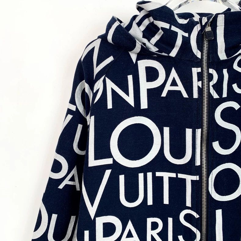 Louis Vuitton Louis Vuitton Black logo monogrammed hooded cotton zip jac Size US S / EU 44-46 / 1 - 3 Thumbnail