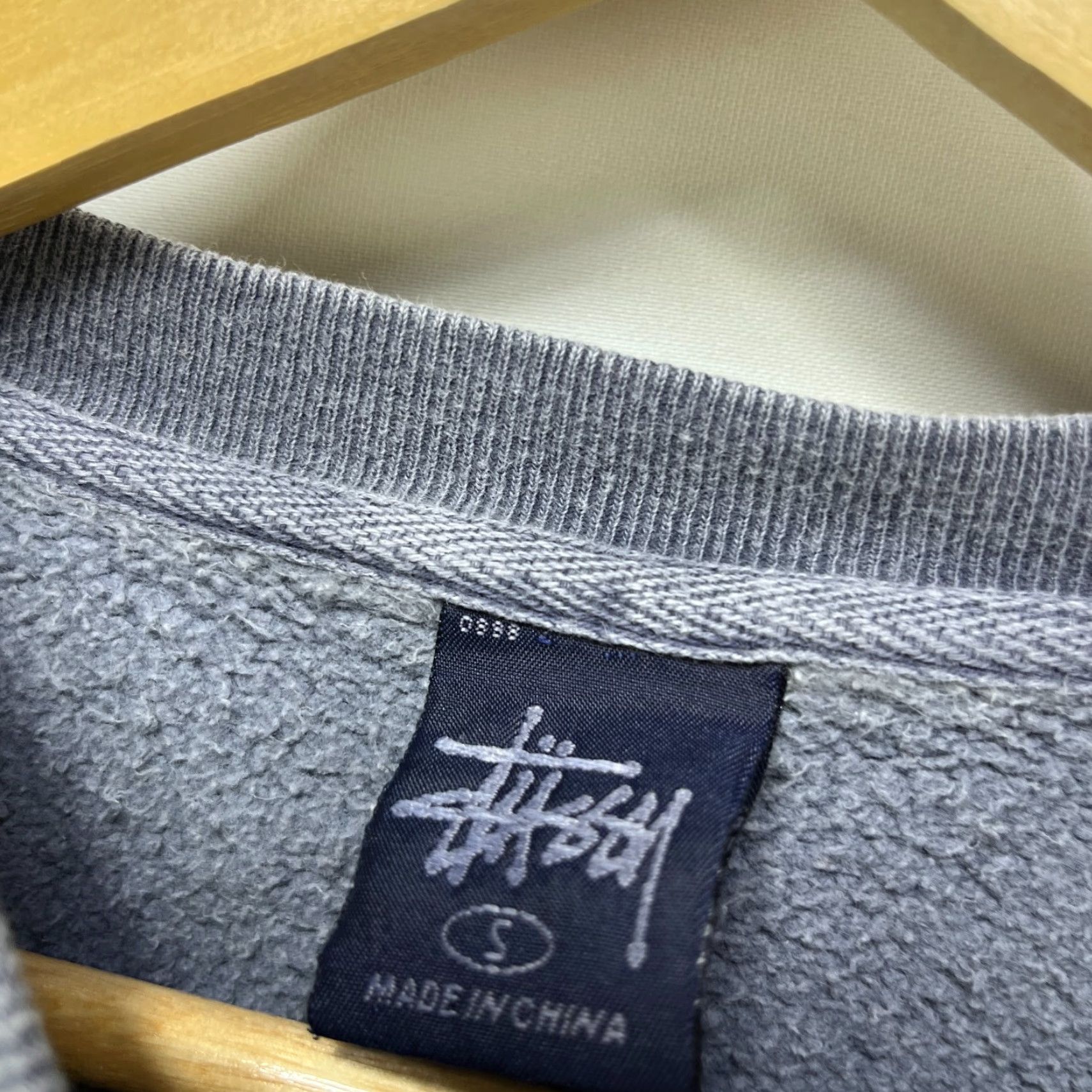 Vintage VINTAGE Stussy Sweatshirt Crew Neck Gray 90s Small Men’s S Crewneck Pullover Size US S / EU 44-46 / 1 - 4 Thumbnail