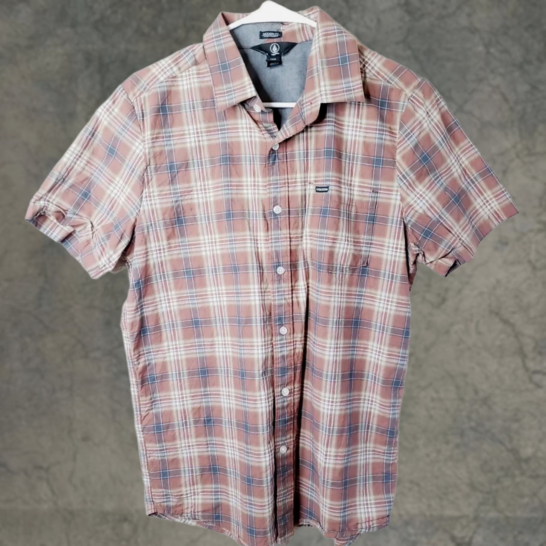 Volcom Volcom Short Sleeve Button Up Shirt Mens Medium Multicolor Plaid Modern Fit Cotton Size US M / EU 48-50 / 2 - 1 Thumbnail