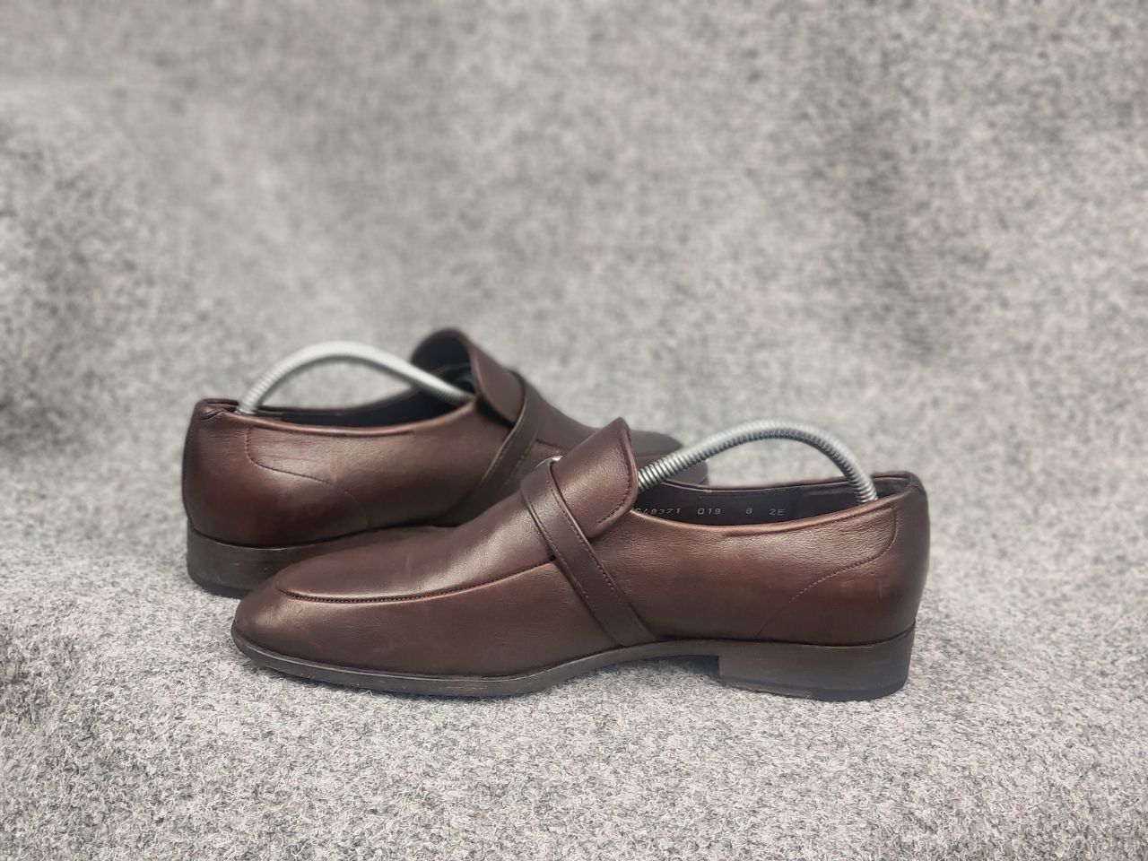 Salvatore Ferragamo Salvatore Ferragamo Terence Apron Toe Loafer Logo Shoes Size US 9 / EU 42 - 12 Thumbnail