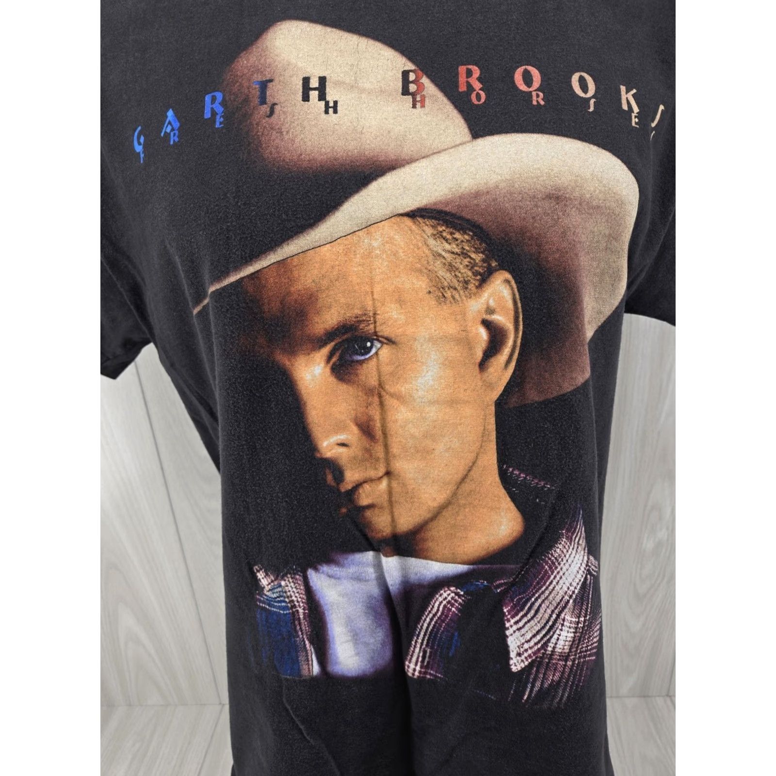 Hanes VINTAGE Garth Brooks Fresh Horses Concert Tour T-Shirt Sz Large Hanes Beefy-T Mens Short Sleeve Black 1996 VTG Distressed Graphic Print Size US L / EU 52-54 / 3 - 3 Thumbnail