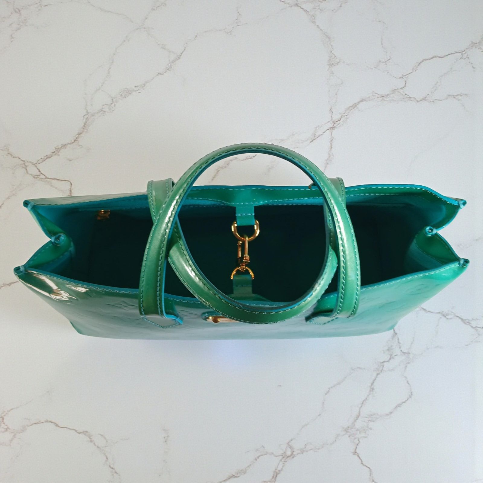 Louis Vuitton Louis Vuitton Monogram Vernis Wilshire PM Handbag Blue Lagon Size ONE SIZE - 7 Thumbnail
