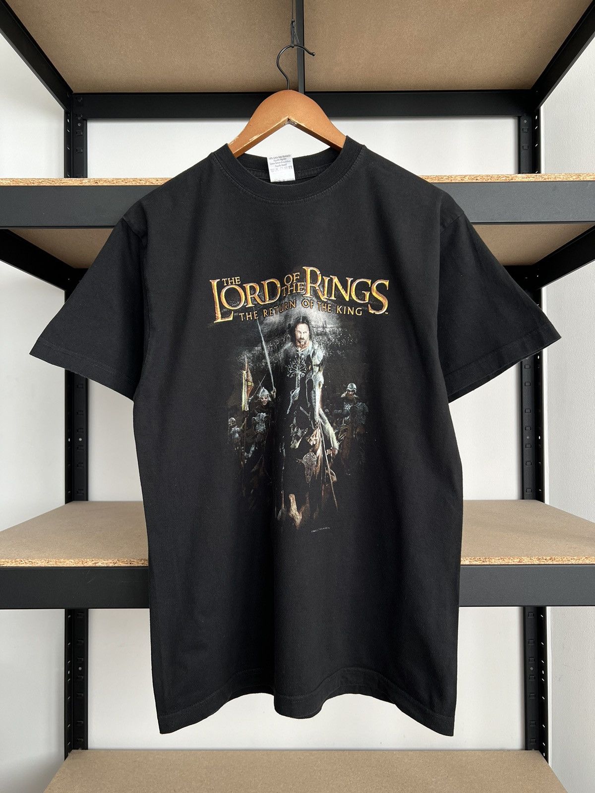 Vintage Vintage 2003 The Lord Of The Rings Aragorn Movie T-shirt Size US M / EU 48-50 / 2 - 3 Thumbnail