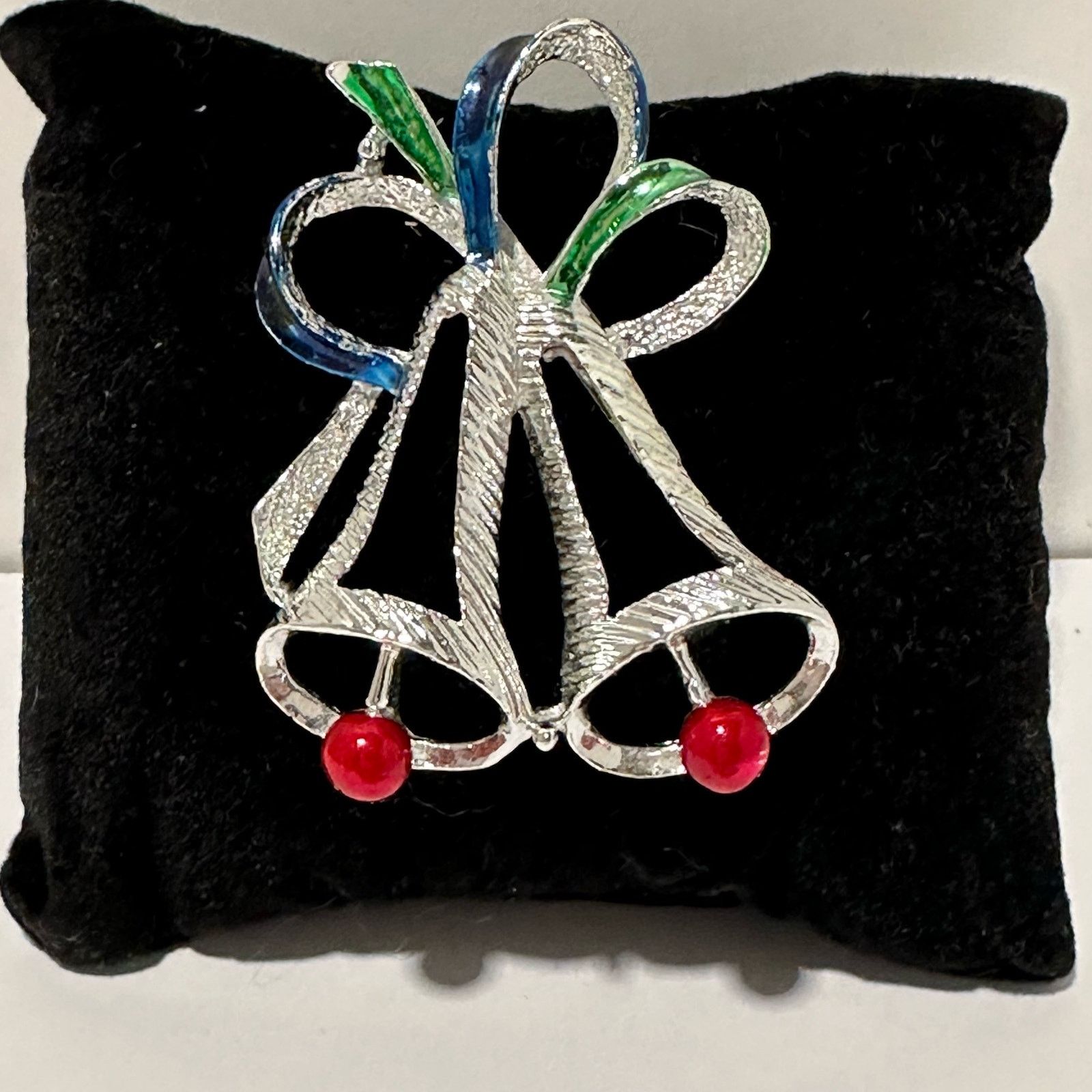 Vintage VTG Sign Gerry Christmas Ribbon Bells Silver Brooch Pin Size ONE SIZE - 1 Thumbnail