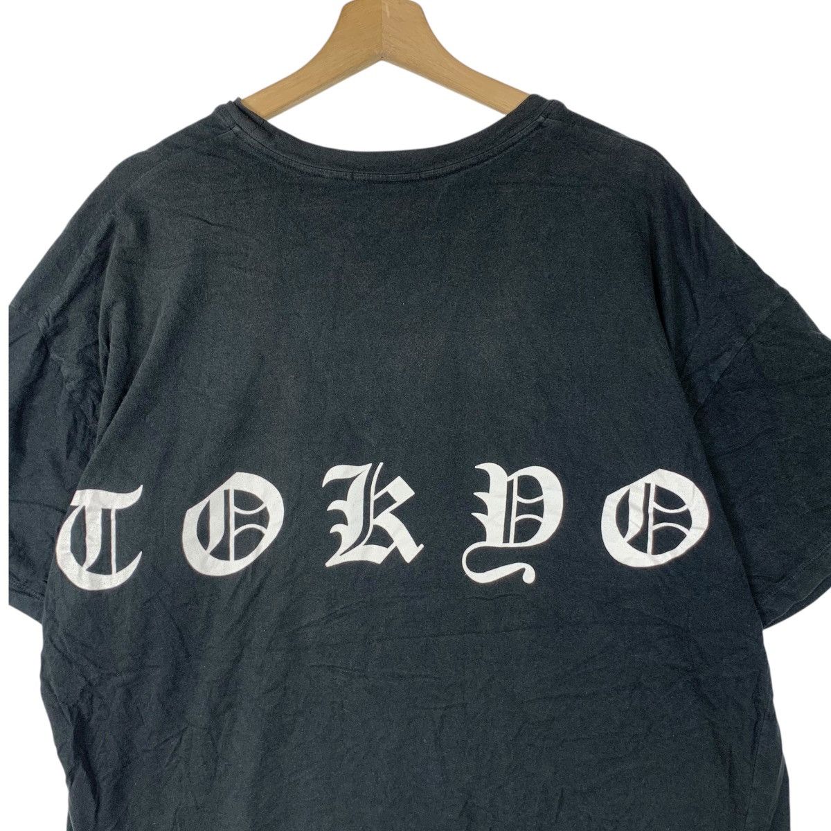 Vintage PLASTIC TOKYO DESIGNER Old English Text Punk Tee Shirt Top Size US XL / EU 56 / 4 - 6 Thumbnail