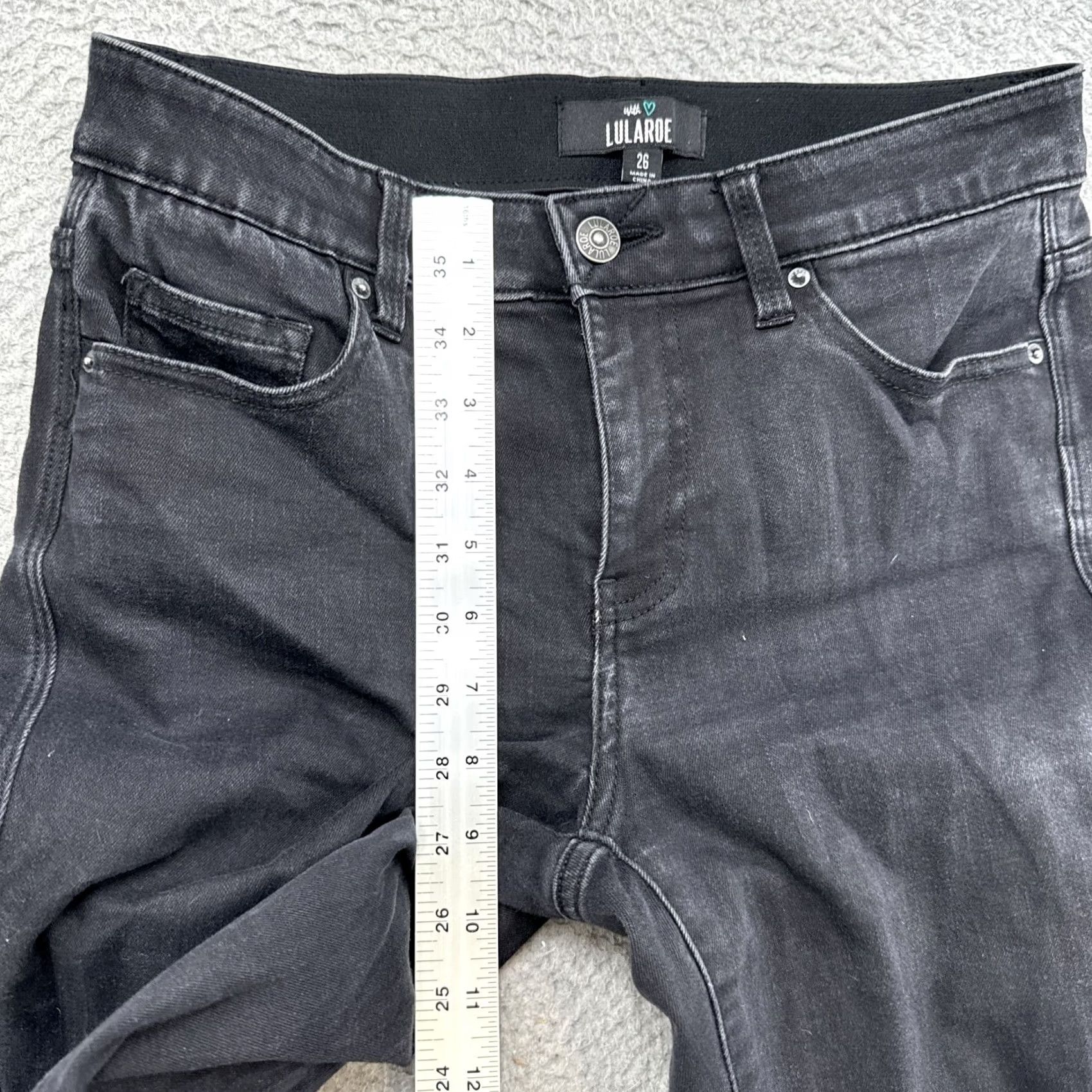 Vintage LuLaRoe Jeans Women’s Black Mid Rise Skinny Magic Waistband Denim SZ 26 - 5-Pocket, Stretch, Cotton Blend, Regular, Vintage? No, 90s/ Casual Size 26" / US 2 / IT 38 - 6 Thumbnail
