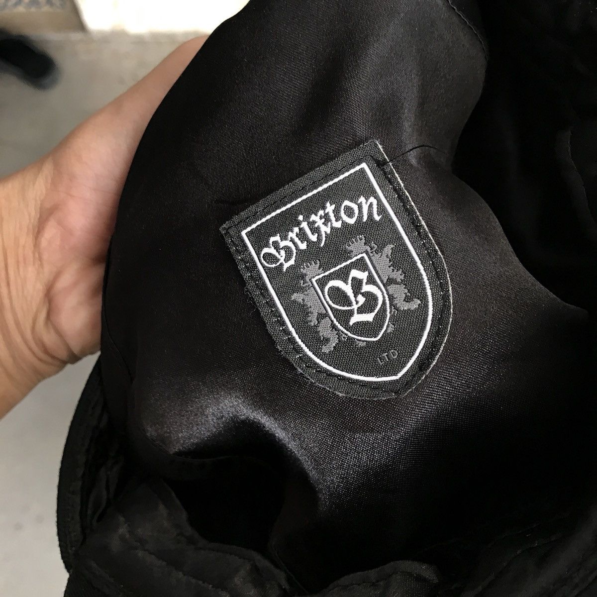 Birkenstock Pillbox hat Initial B for brikenstock. Black on black Size ONE SIZE - 17 Thumbnail