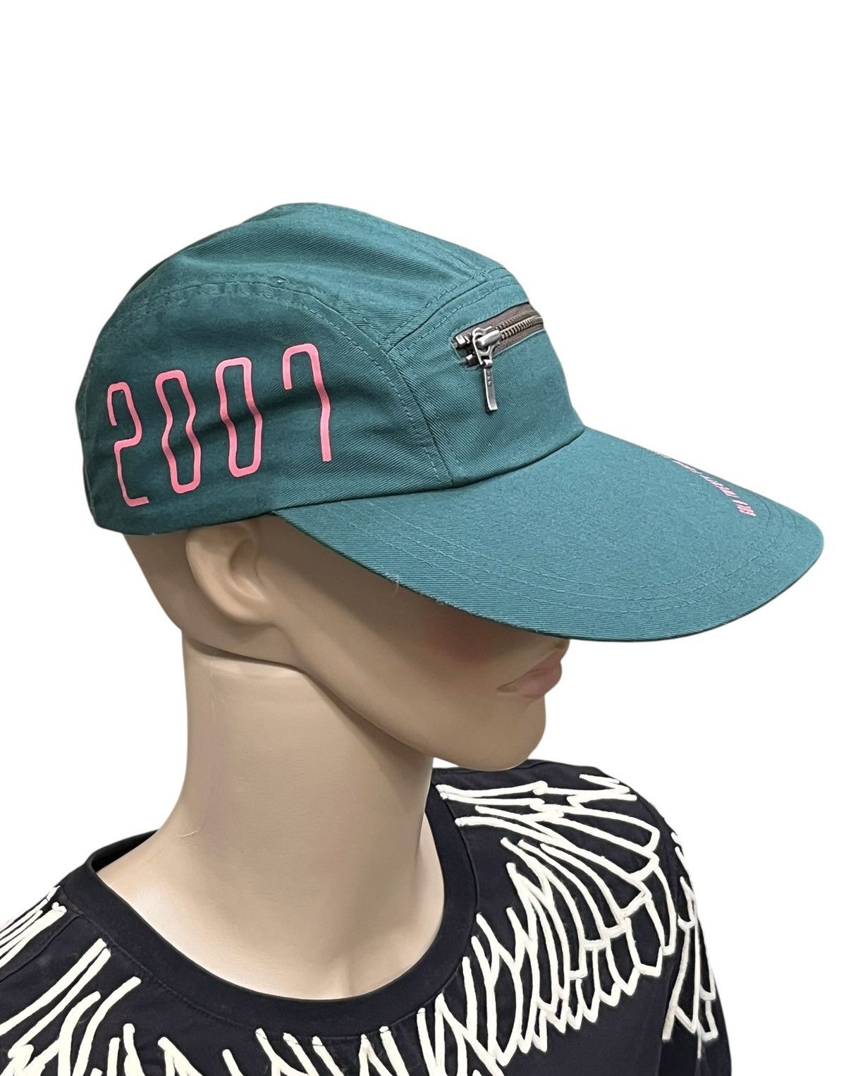 Grailed Gold 24 Karats Diggers 5 Panel Zip Big Brim 2007 Hype Cap Size ONE SIZE - 6 Thumbnail