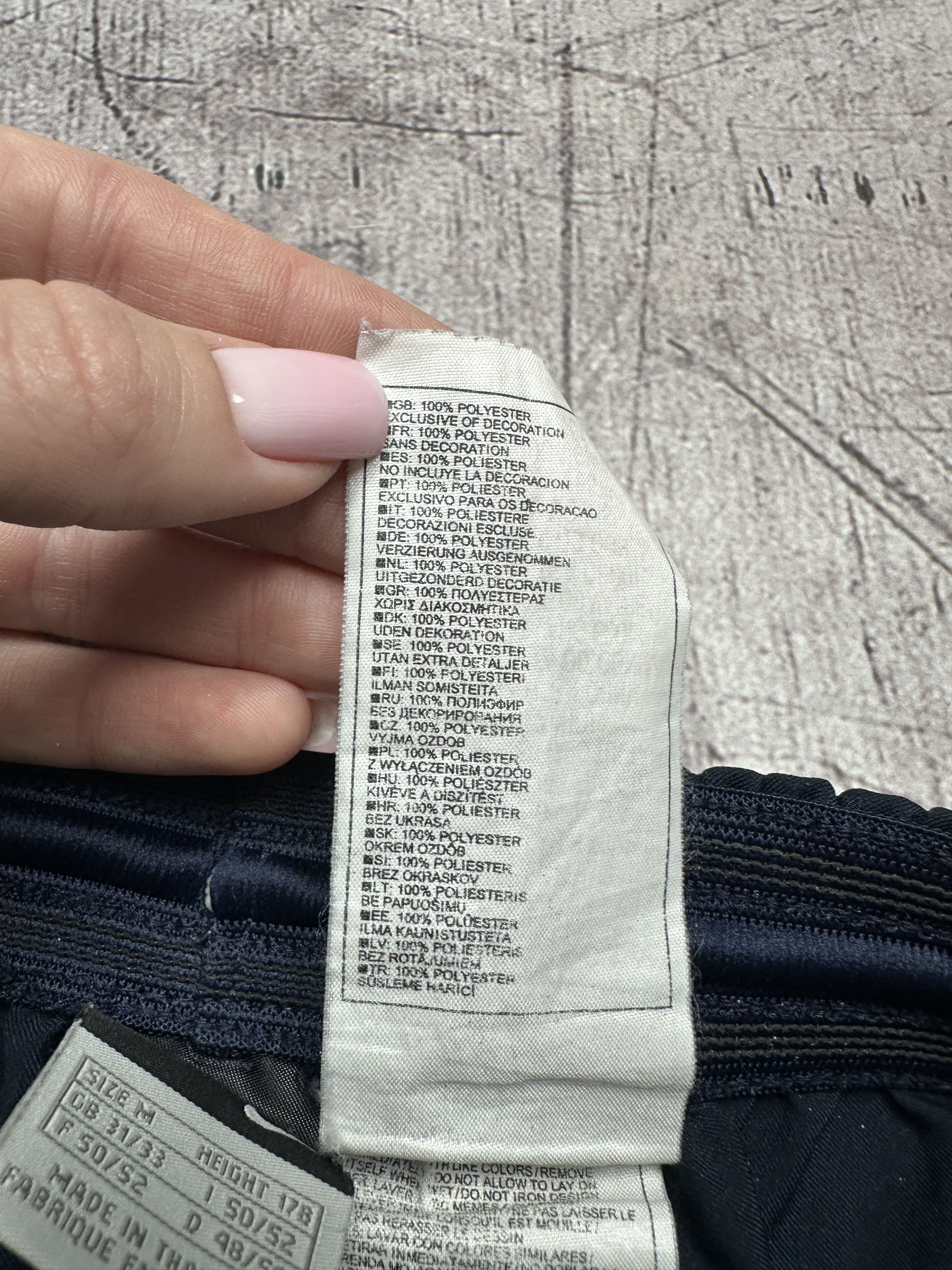 Nike Nike Dri Fit Vintage Mens Shorts Size US 32 / EU 48 - 7 Thumbnail