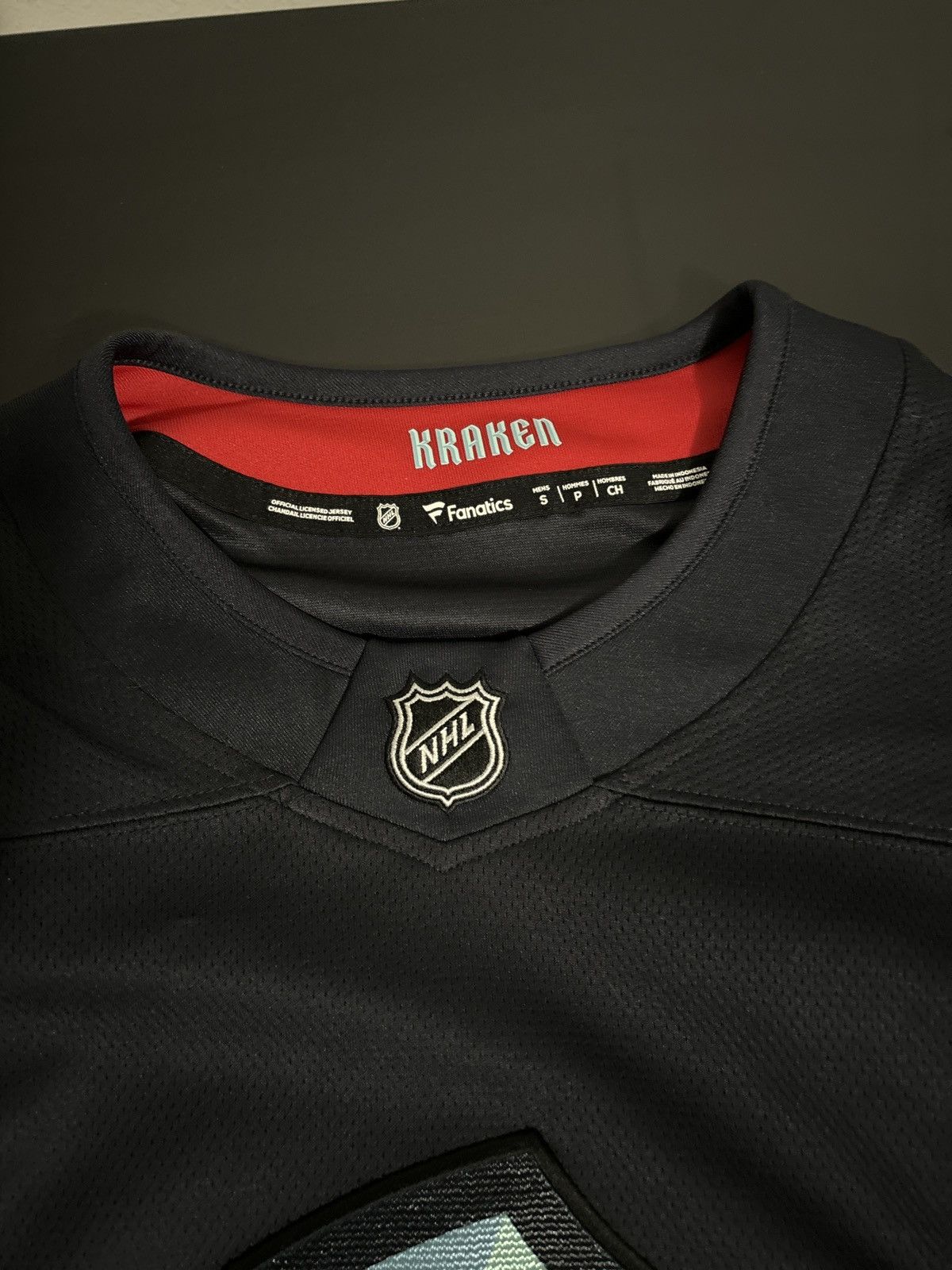NHL Seattle Kraken Nhl Jersey Size US S / EU 44-46 / 1 - 3 Thumbnail