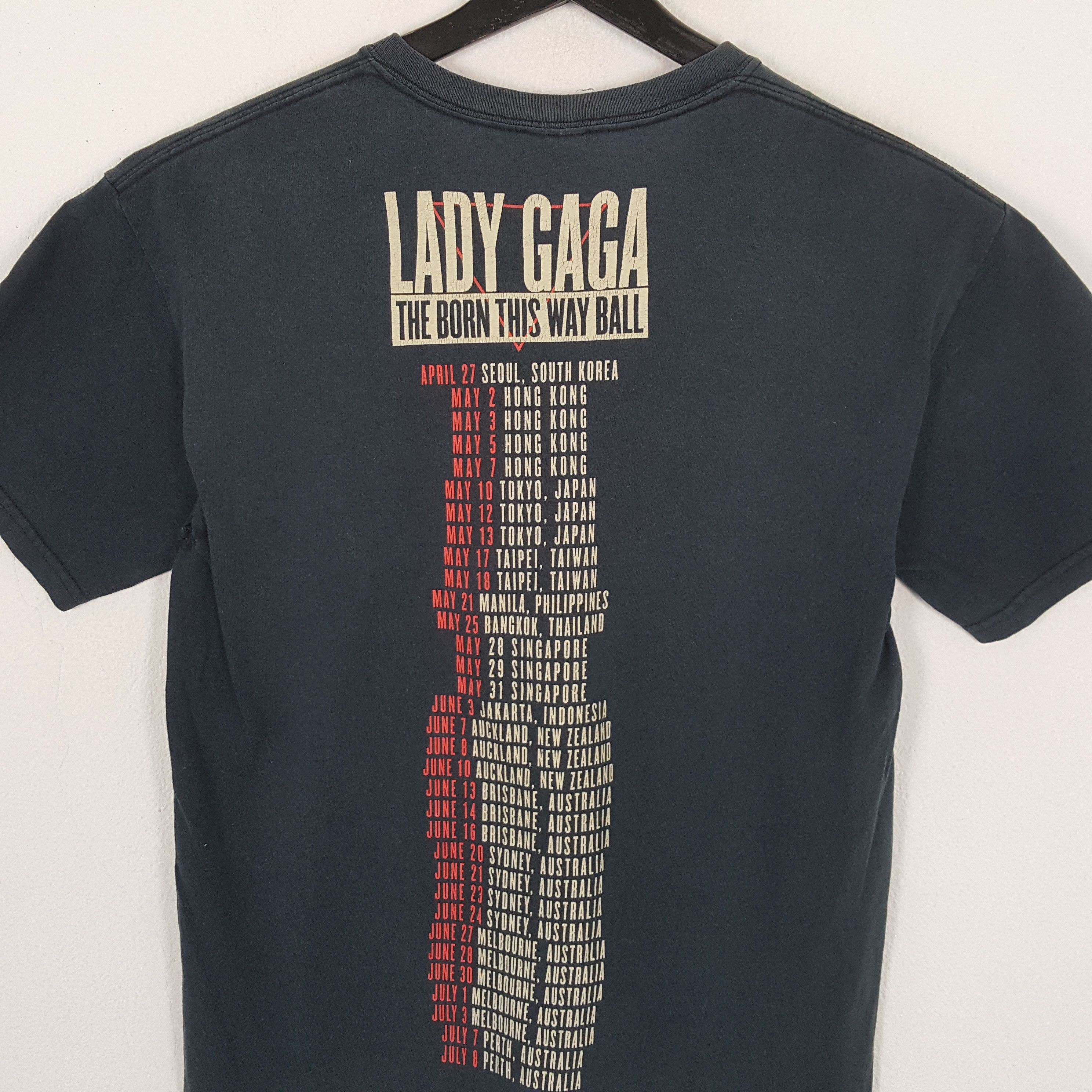 Band Tees × Vintage LADY GAGA American Singer Music Tour Tshirt Size US M / EU 48-50 / 2 - 4 Thumbnail