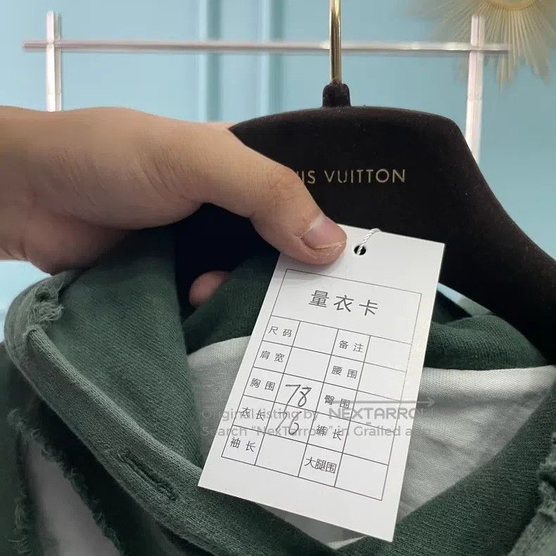 Balenciaga Balenciaga Olive green large destroyed logo hoodie Size US M / EU 48-50 / 2 - 5 Thumbnail
