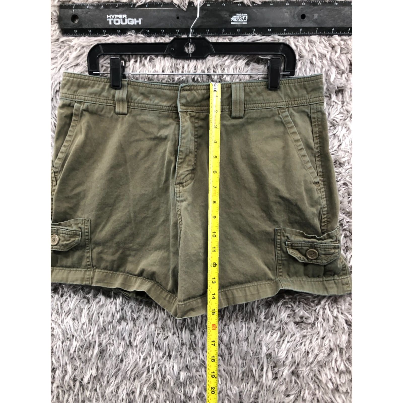 Lee Lee Cargo Shorts Womens Size 16 Mid Rise Medium Green Hook Eye Casual 5-Pocket Design Cotton Regular Size 38" / US 16 / IT 52 - 3 Thumbnail