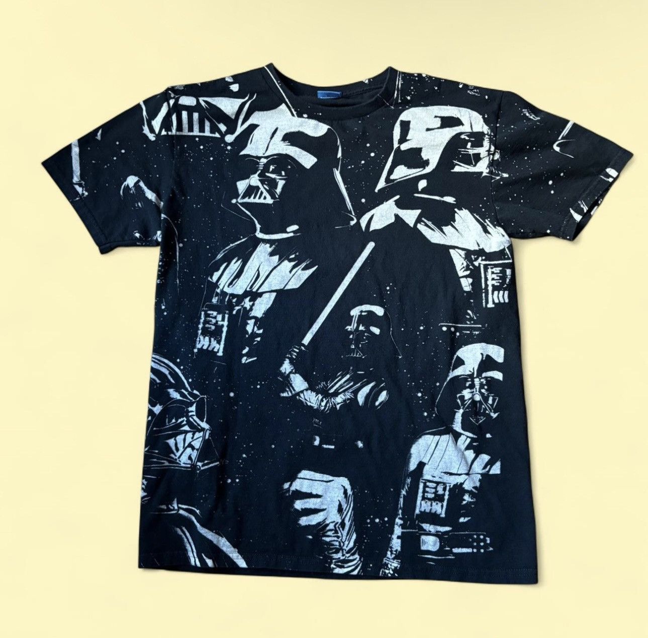 Vintage Y2K AOP Darth Vader Star Wars Tee Size US M / EU 48-50 / 2 - 1 Thumbnail