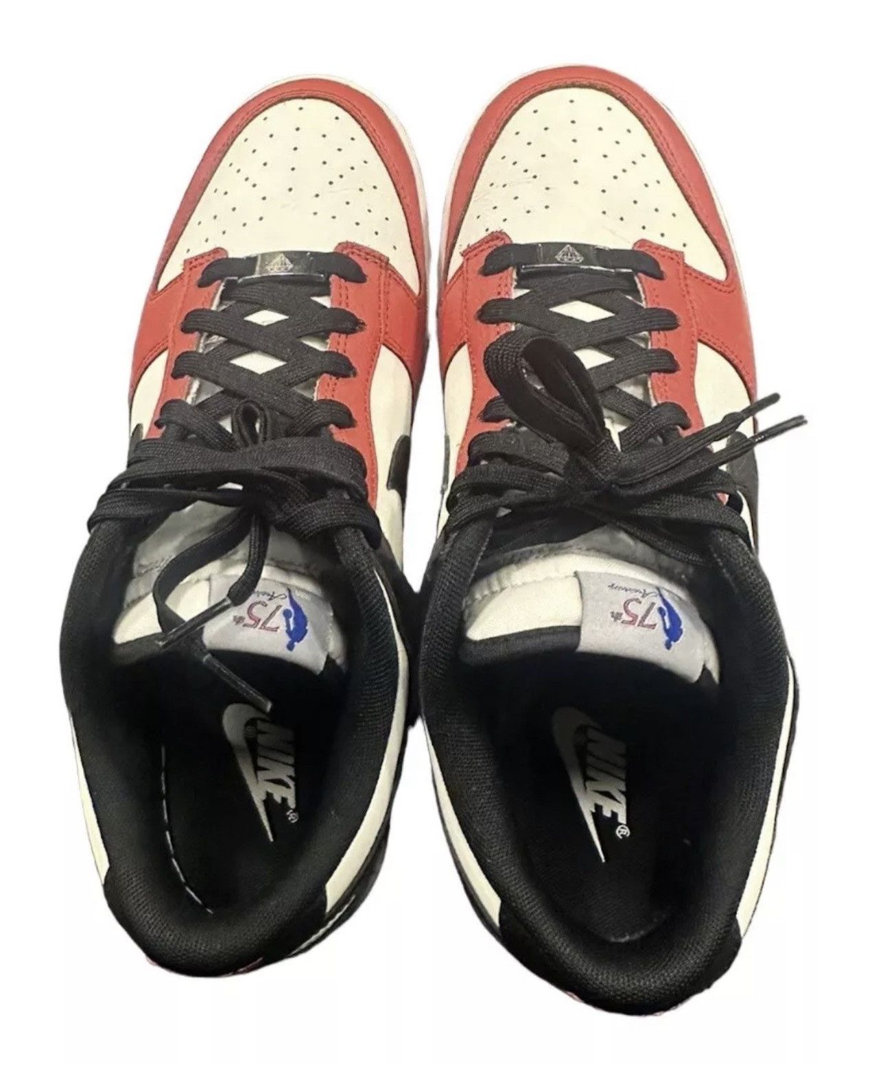Nike Nike Dunk Low EMB x NBA 75th Anniversary - Bulls 2021 Size US 10.5 / EU 43-44 - 7 Thumbnail