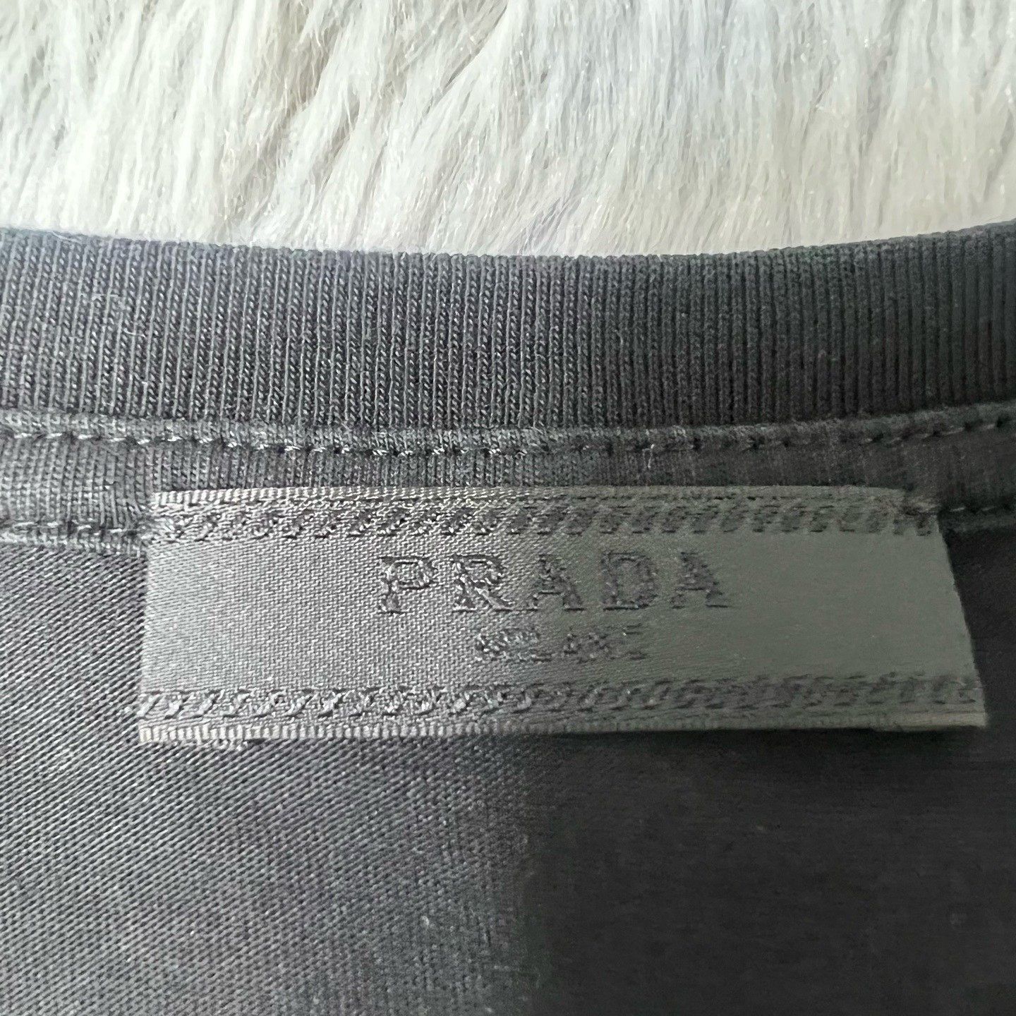 Prada Prada Short-Sleeve T-Shirt L Size US XXL / EU 58 / 5 - 3 Thumbnail