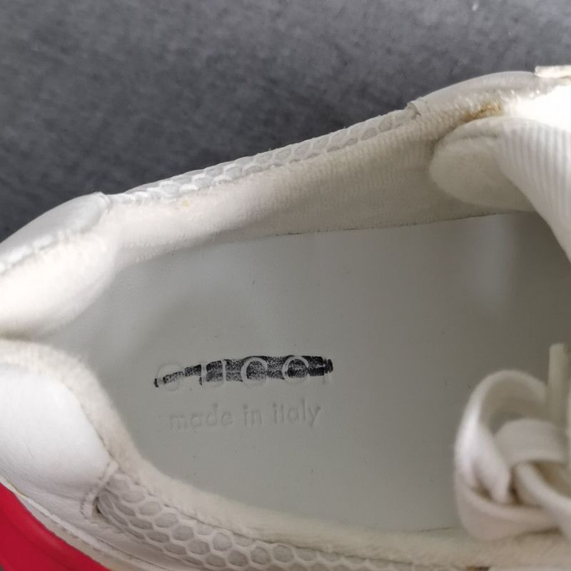Gucci Gucci Rhyton Casual Dad Sneakers in White Red Green - Size US 11 / EU 44 - 8 Thumbnail