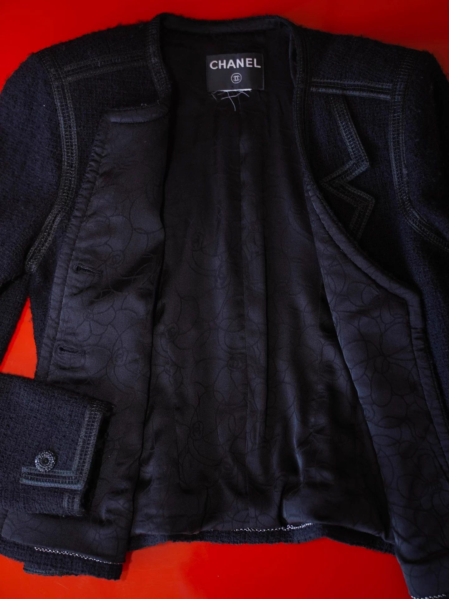 Chanel Chanel 2002 Black Tweed Asymmetric Collar Jacket M/38 Size S / US 4 / IT 40 - 5 Thumbnail