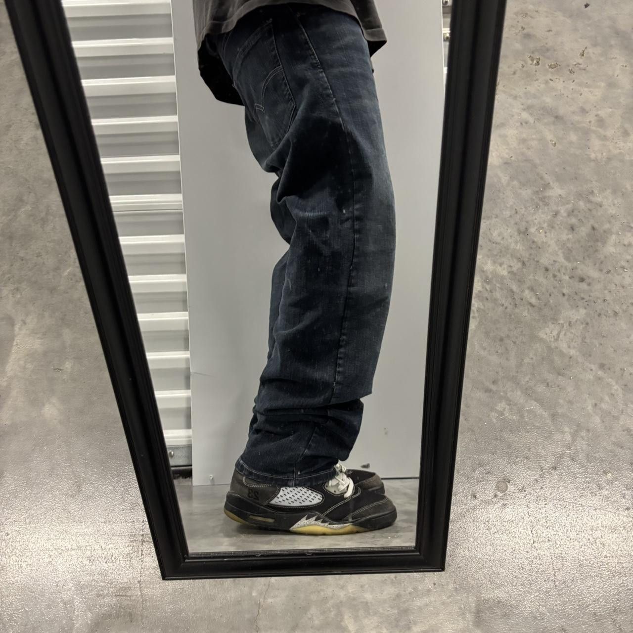 Levi's × Vintage Crazy Vintage Y2K/2000s Grunge Dark Wash Levi’s Denim Jeans! Size US 33 - 2 Thumbnail