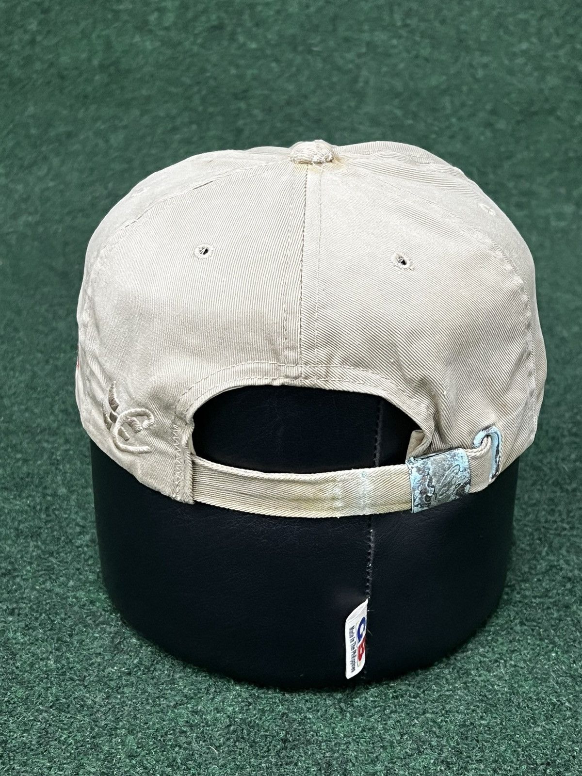 Chase Authentics × NASCAR × Vintage Vintage Dale Earnhardt Strapback Hat Size ONE SIZE - 4 Thumbnail