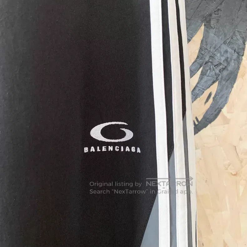Balenciaga Balenciaga size XL Black and Blue Colorblock Sport Pants Size US 27 - 6 Thumbnail