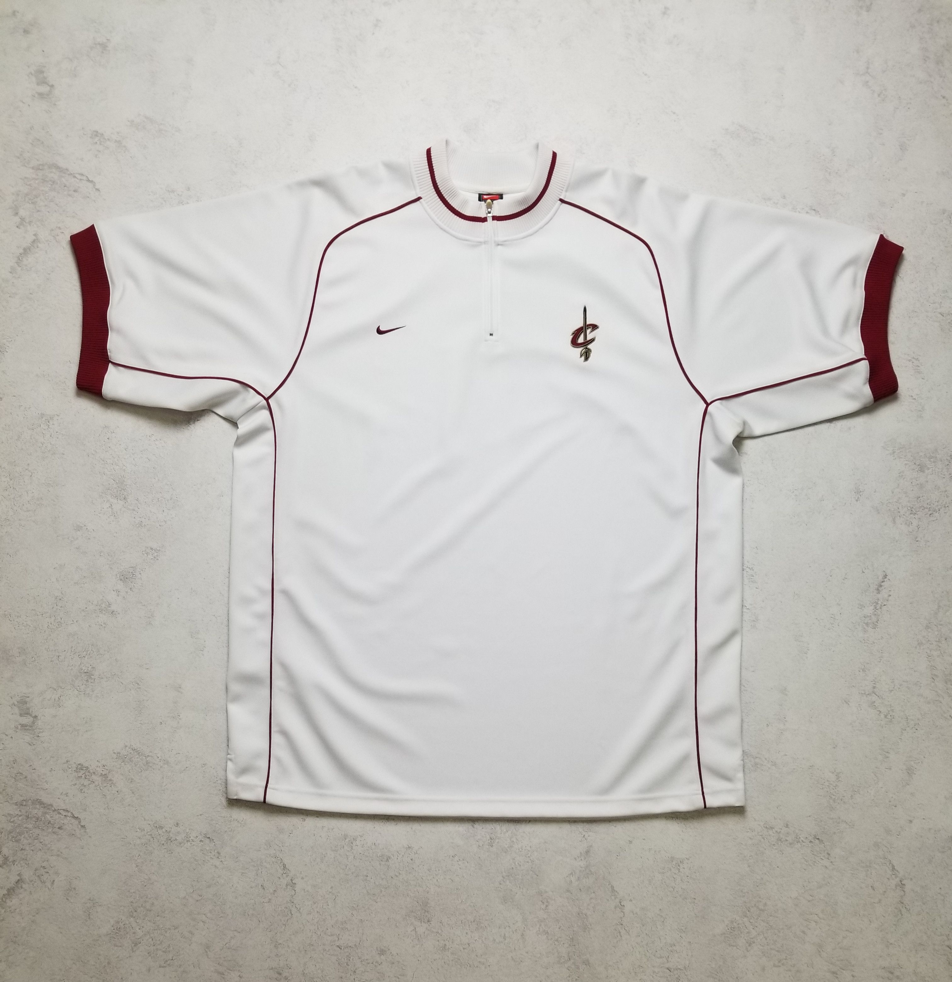 Nike VTG Cleveland Cavaliers NBA 1/4 Zip Shooting Shirt Jersey XL Size US XL / EU 56 / 4 - 1 Thumbnail